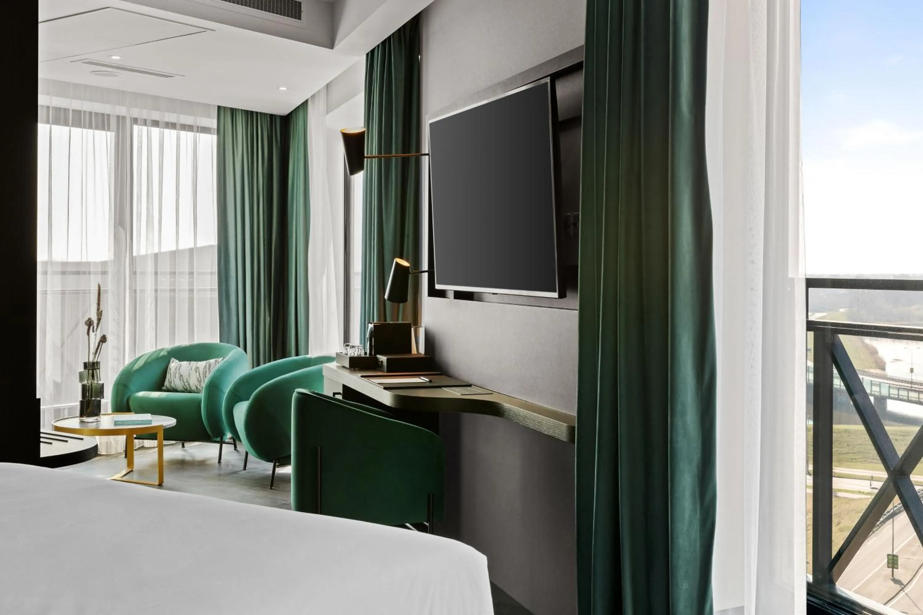 Photo of the whole room, Bed in The Den, 's-Hertogenbosch, a Tribute Portfolio Hotel