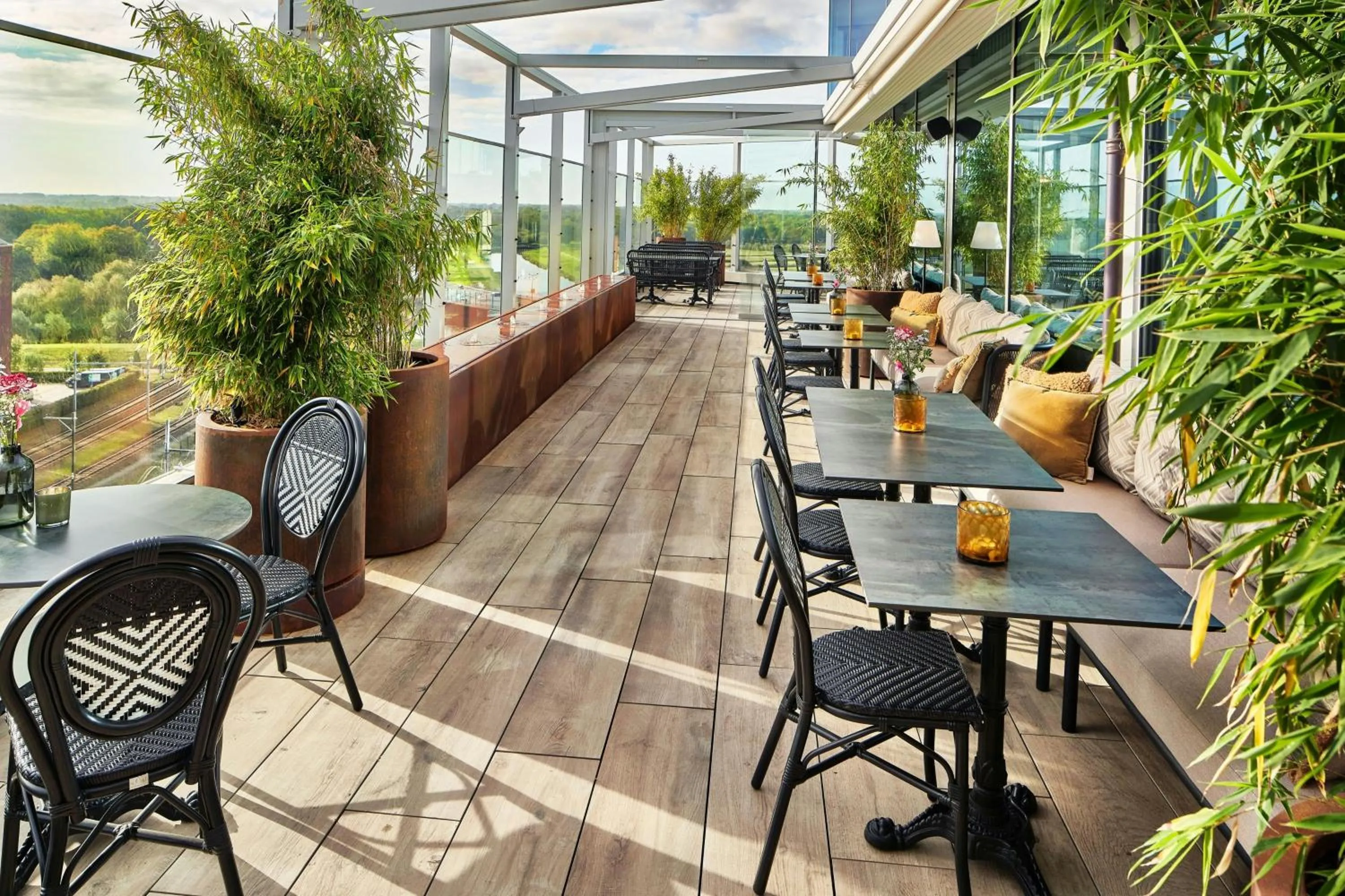 Restaurant/places to eat in The Den, 's-Hertogenbosch, a Tribute Portfolio Hotel