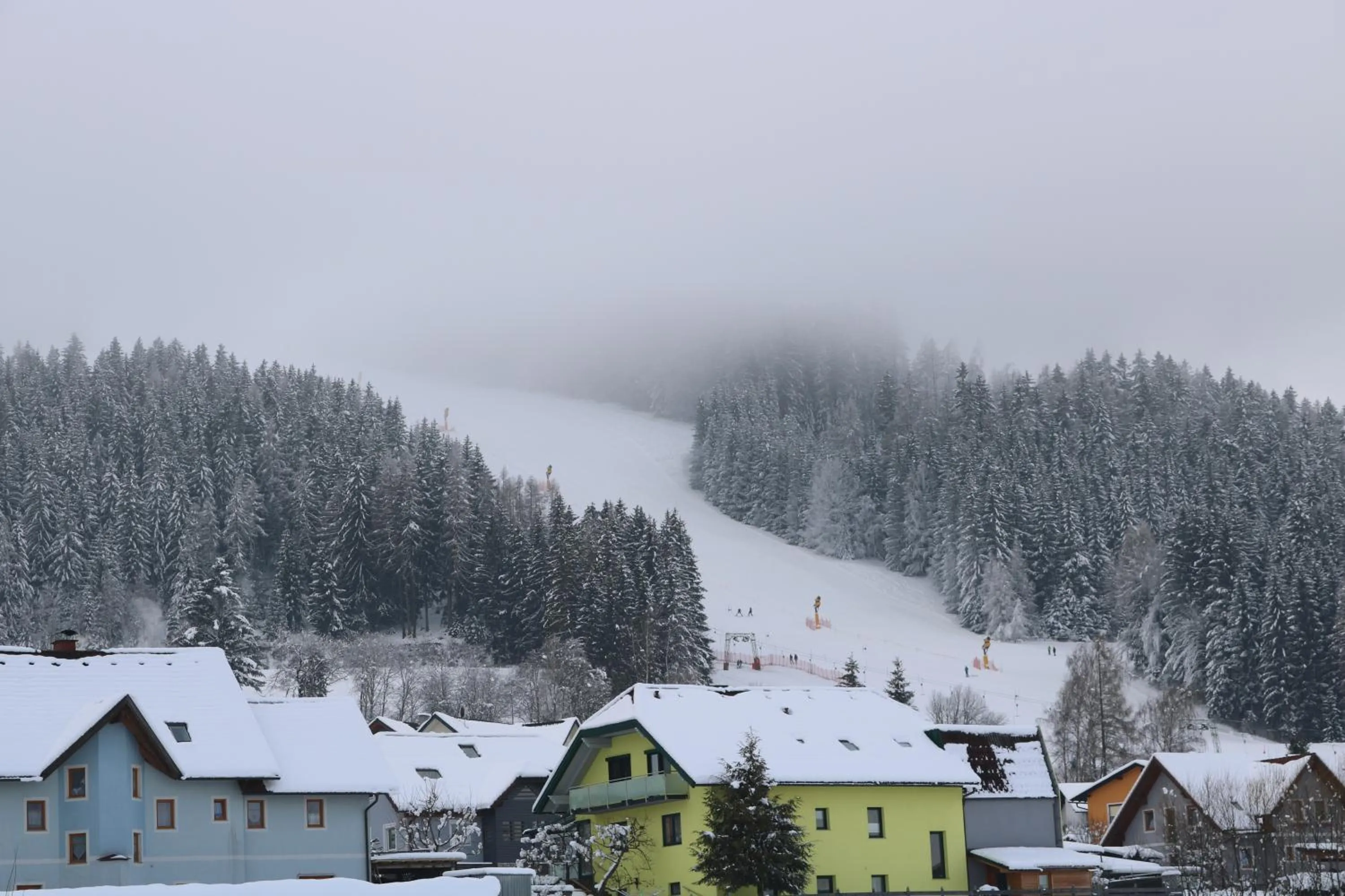 Landmark view in Zirben Diamant Rooms & Dogs