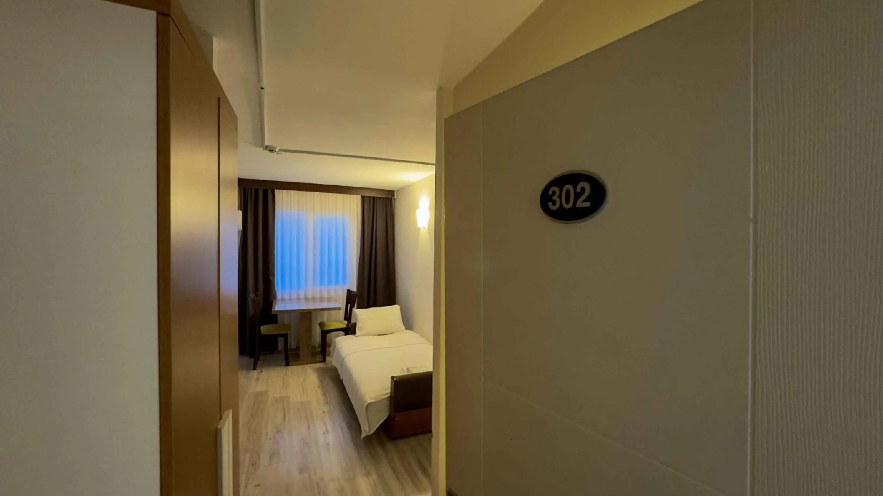 Family, Bed in La Bella Suit Otel