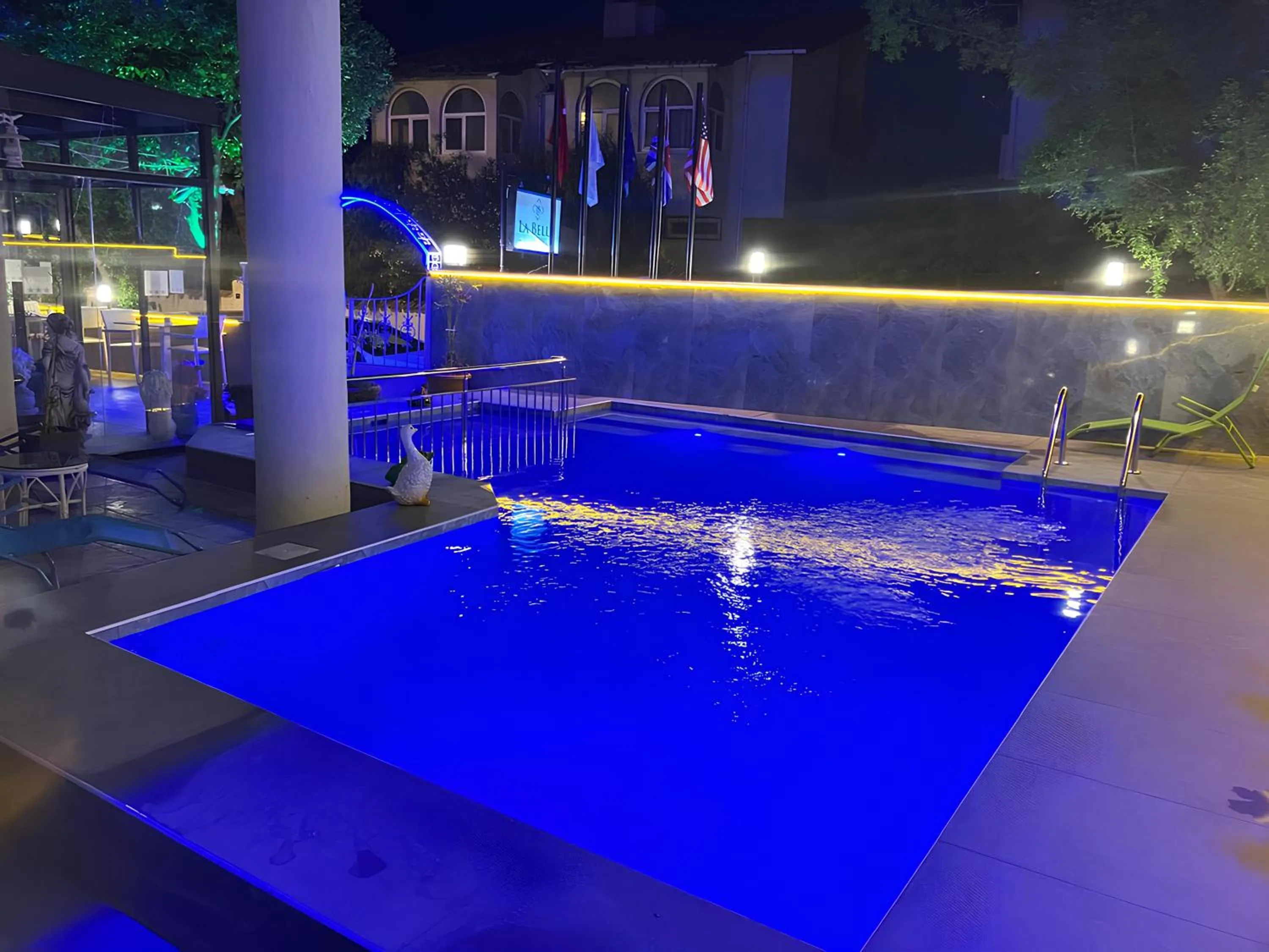 Swimming pool in La Bella Suit Otel