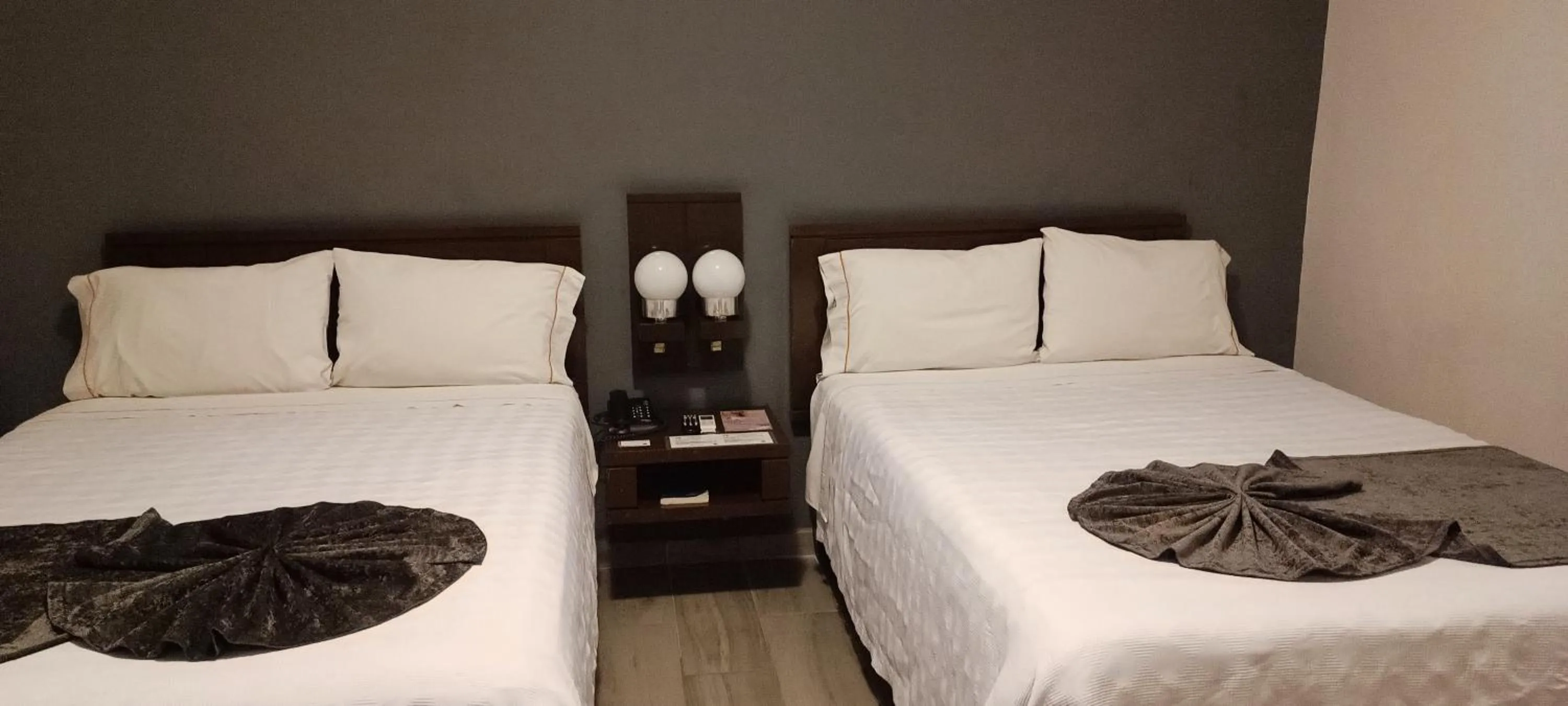 Decorative detail, Bed in Hotel Las Pergolas