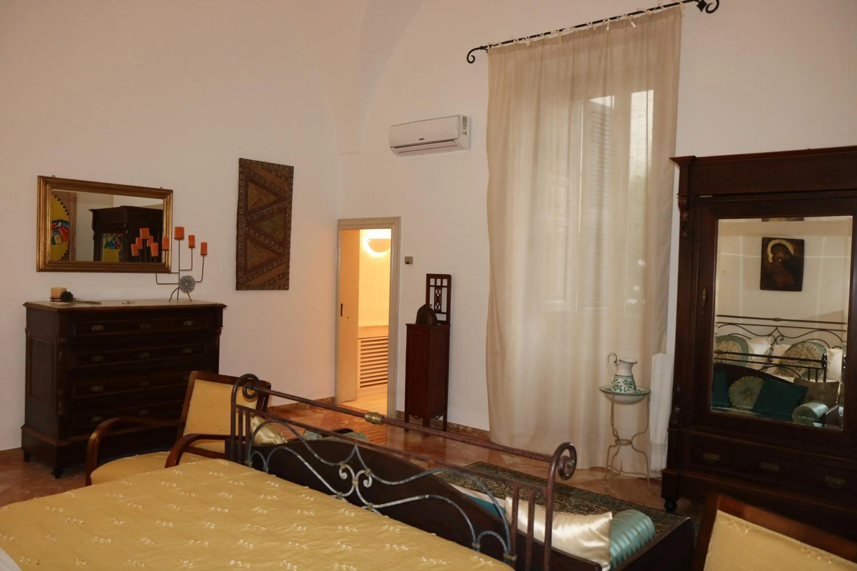 Bed in B&B Il Giardino di Paola