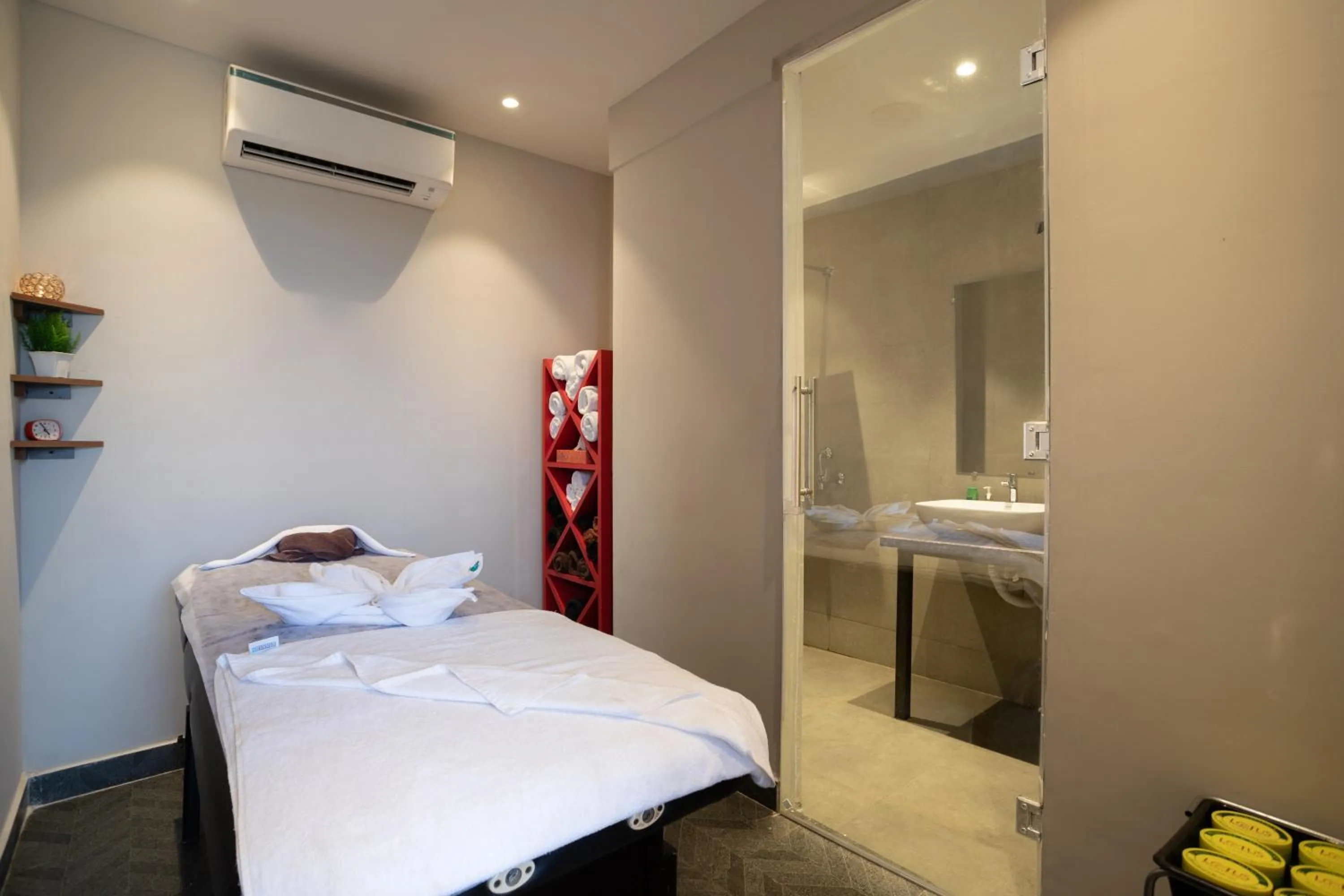 Spa and wellness centre/facilities, Bed in Sibaya Beach Resort, Morjim