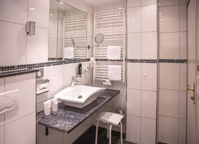 Double Room in Hotel Brunnenhof Double Room in Hotel Brunnenhof