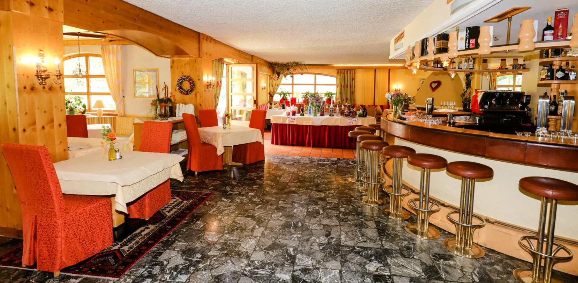 Restaurant/places to eat in Kolmhof