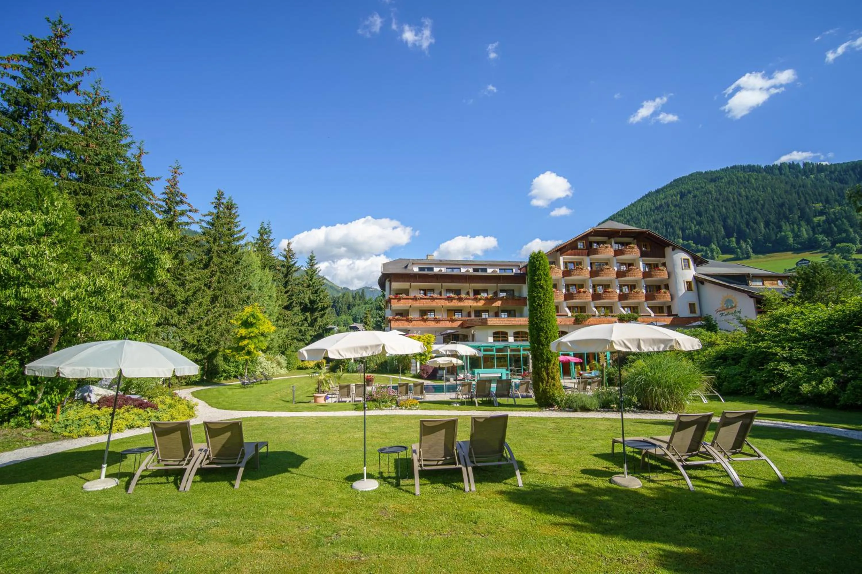 Property building in Kolmhof