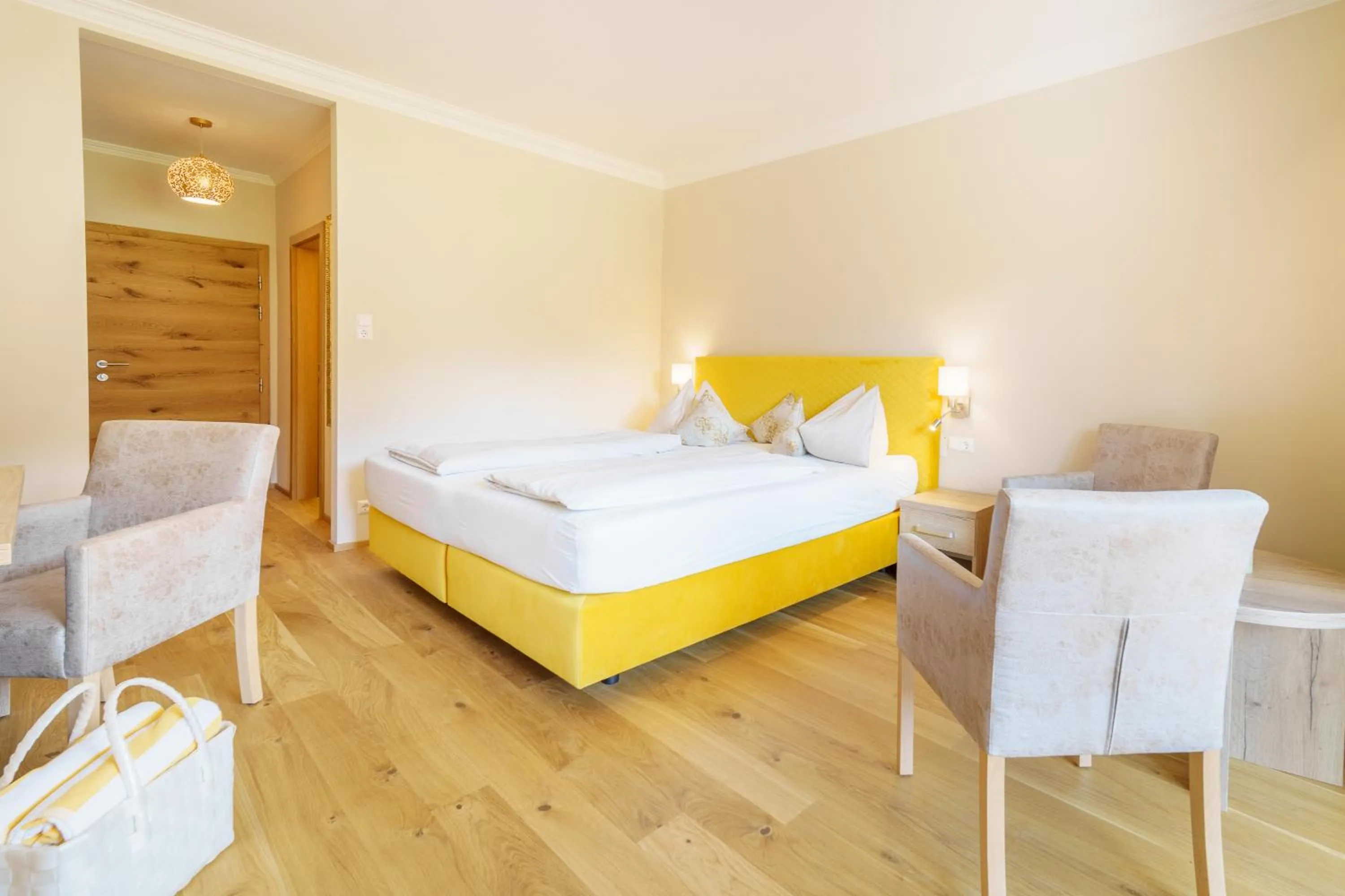 Photo of the whole room, Bed in Kolmhof