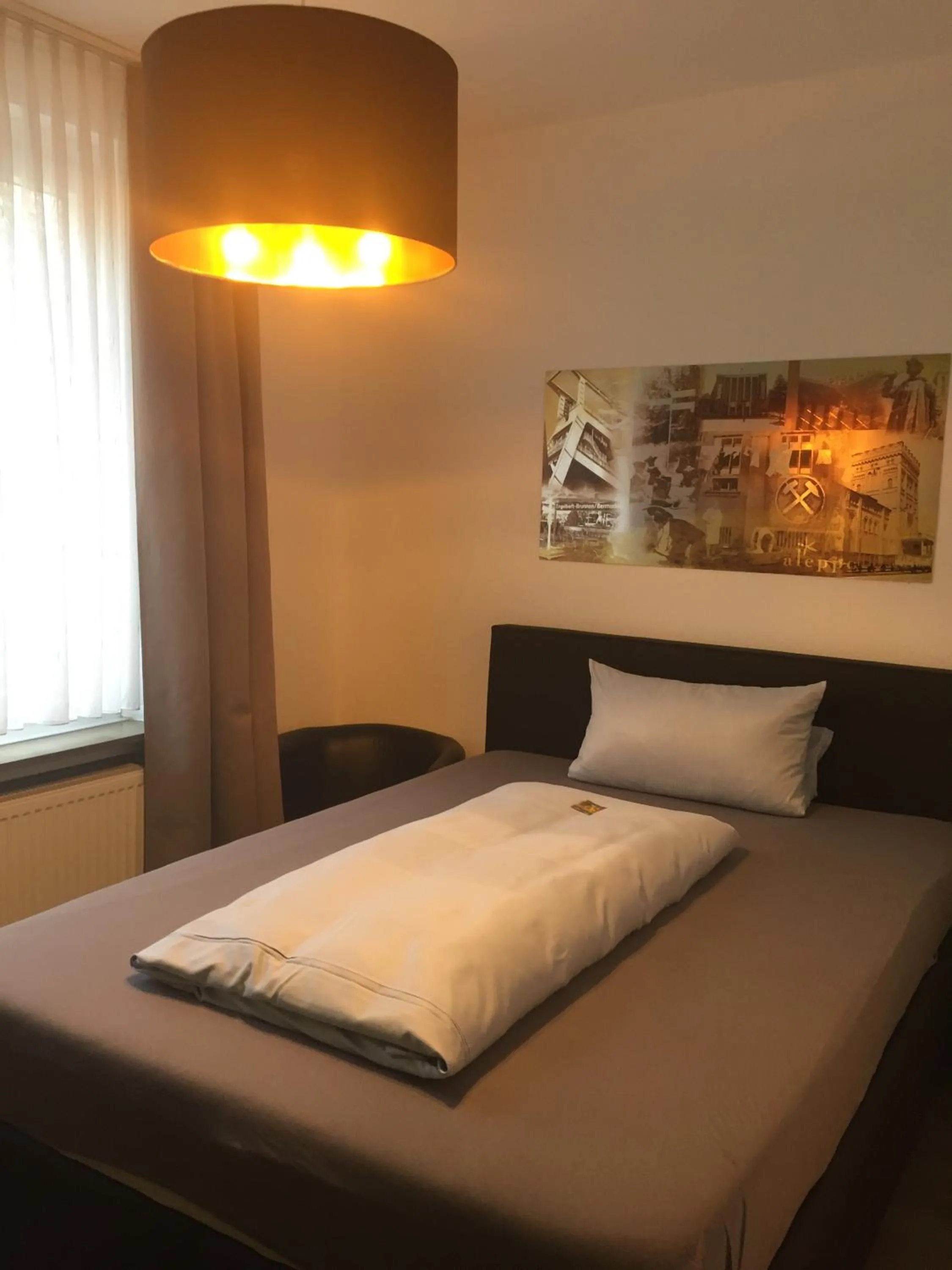 Photo of the whole room, Bed in Hotel Aleo