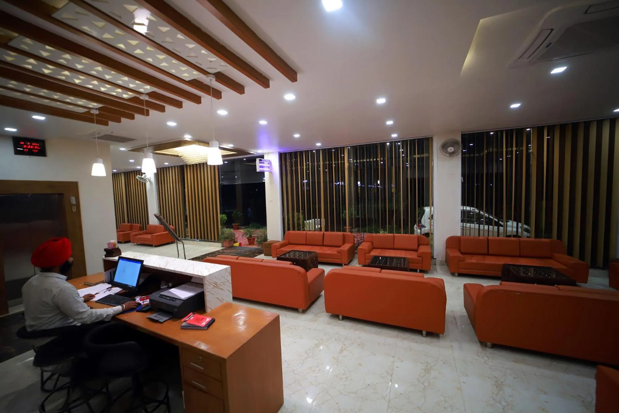 Lobby or reception in The Grand Jabalpur