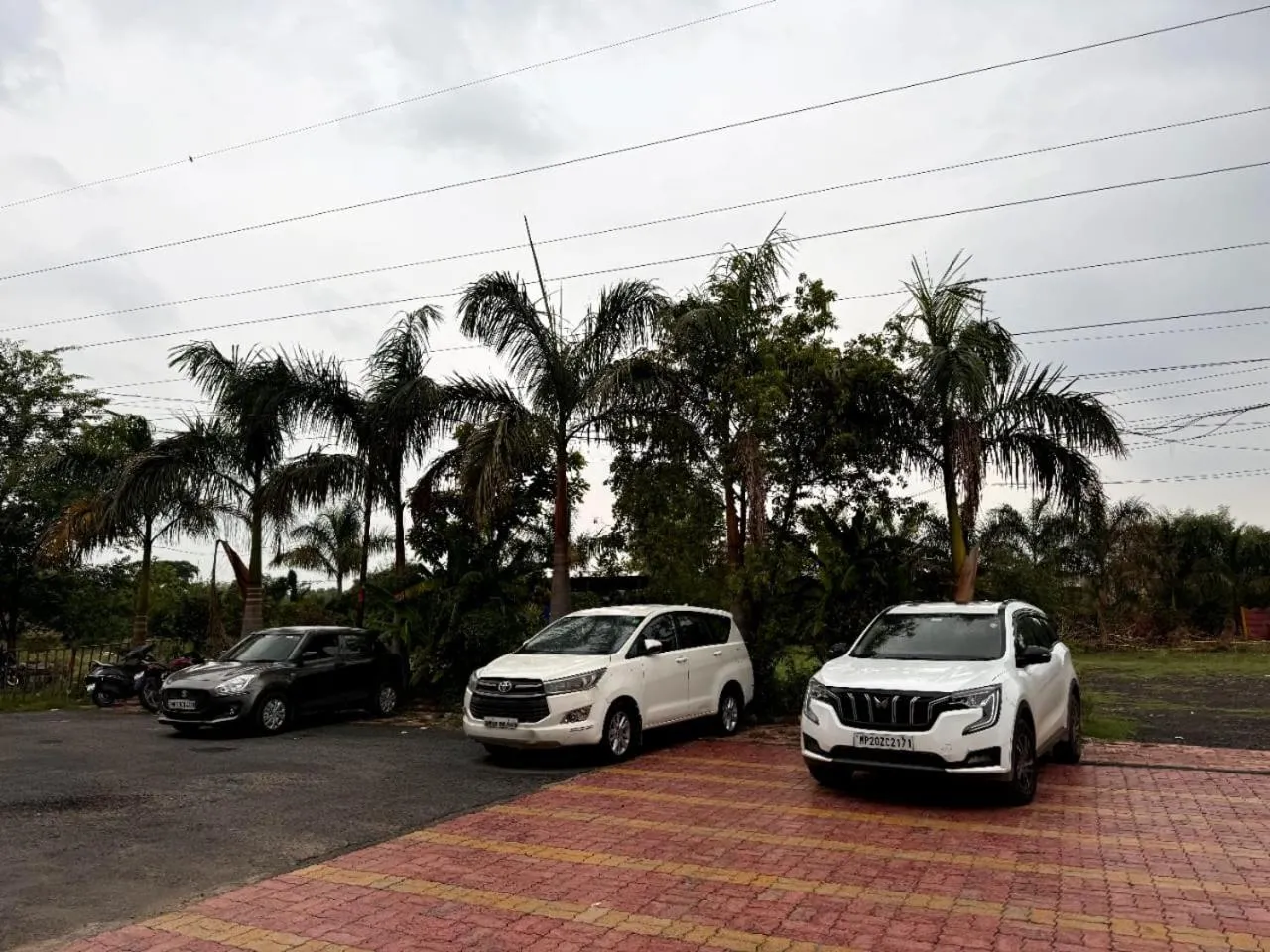 Parking in The Grand Jabalpur