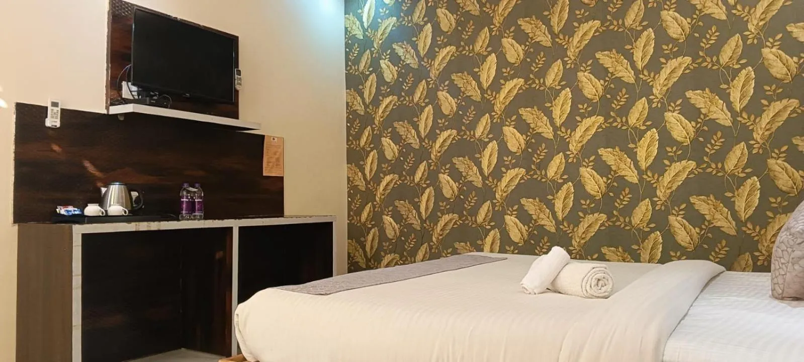 Bed in The Grand Jabalpur