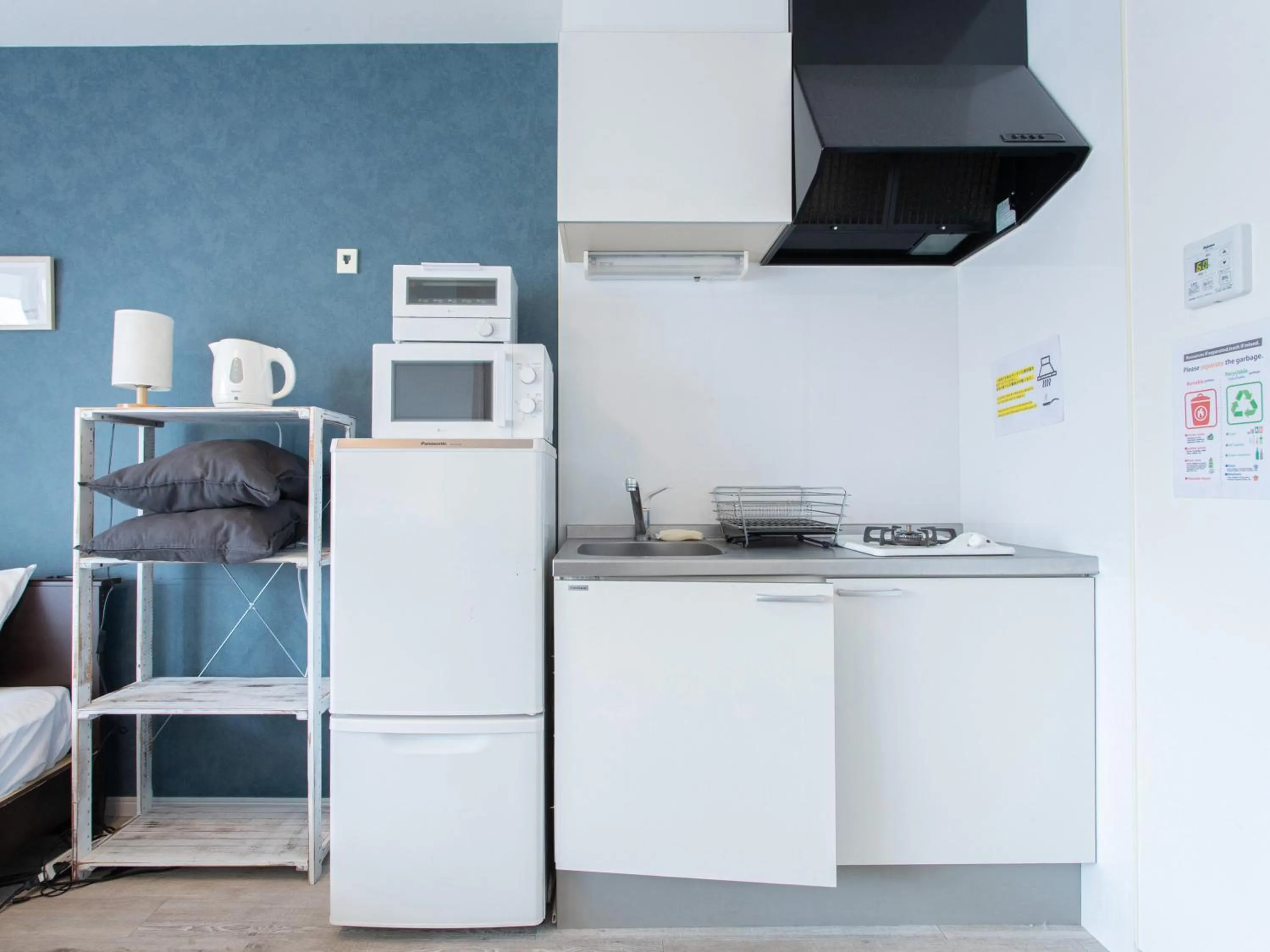 Kitchen or kitchenette in Reality Hakata 2