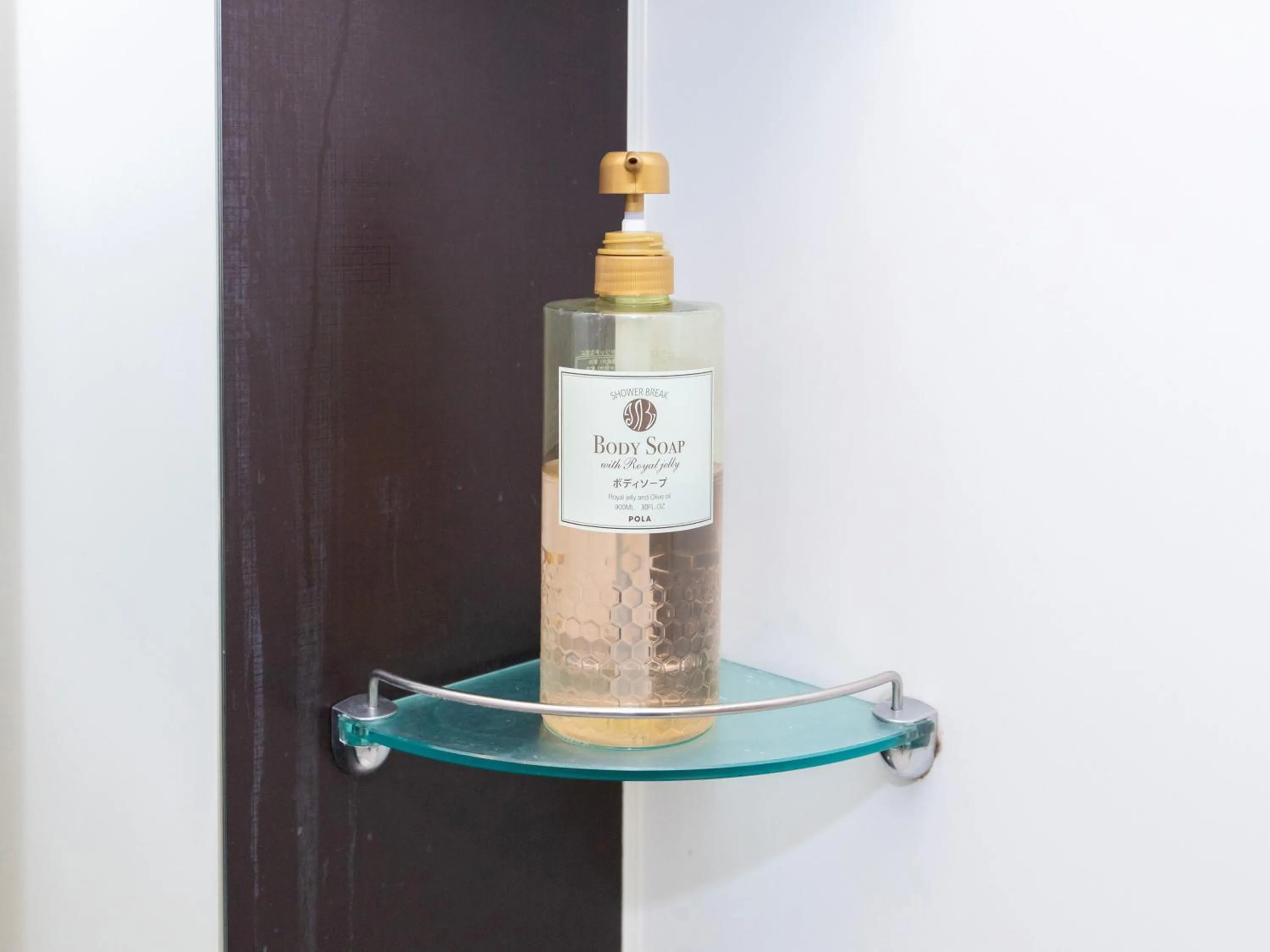 Shower in Reality Hakata 2