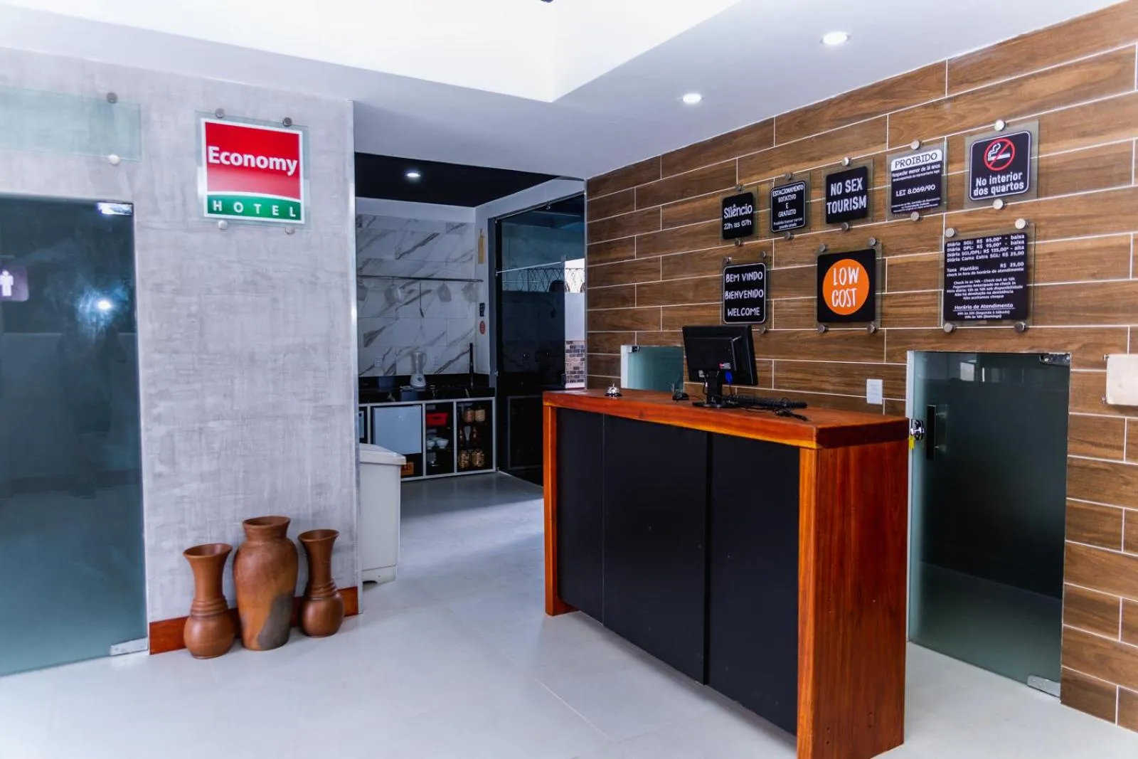 Lobby or reception in Economy Hotel