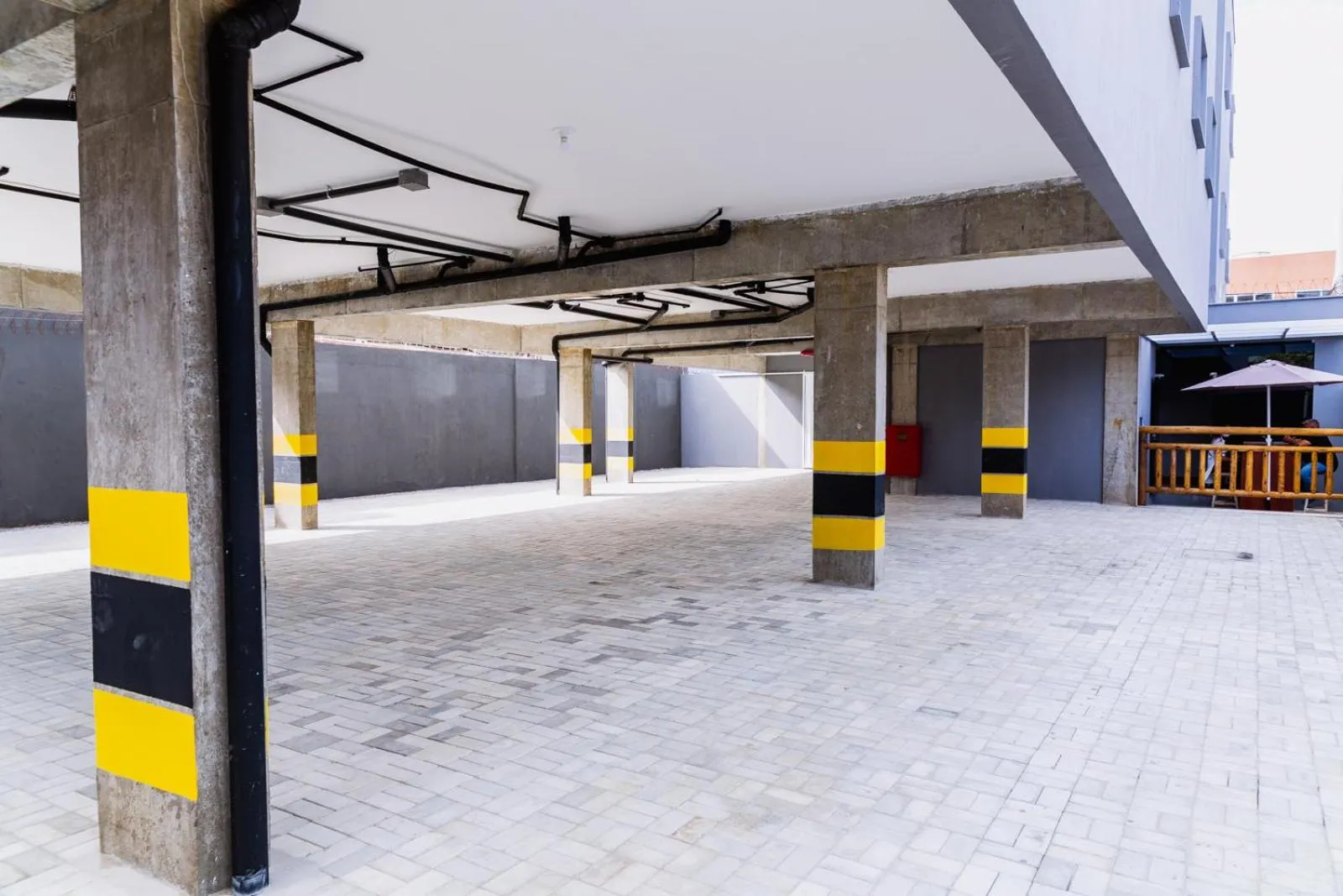 Parking in Economy Hotel