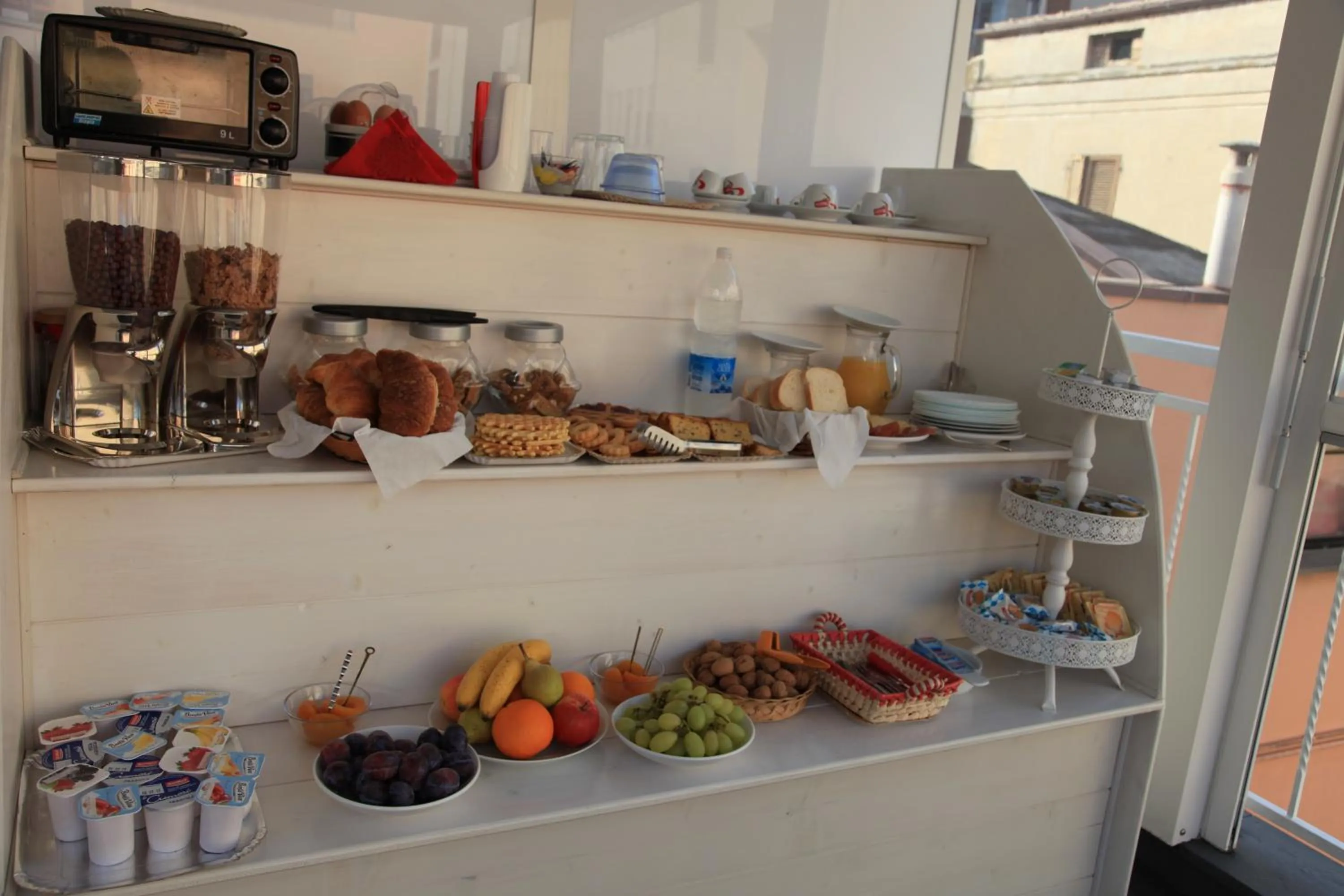 Buffet breakfast in New Pescara City b&b