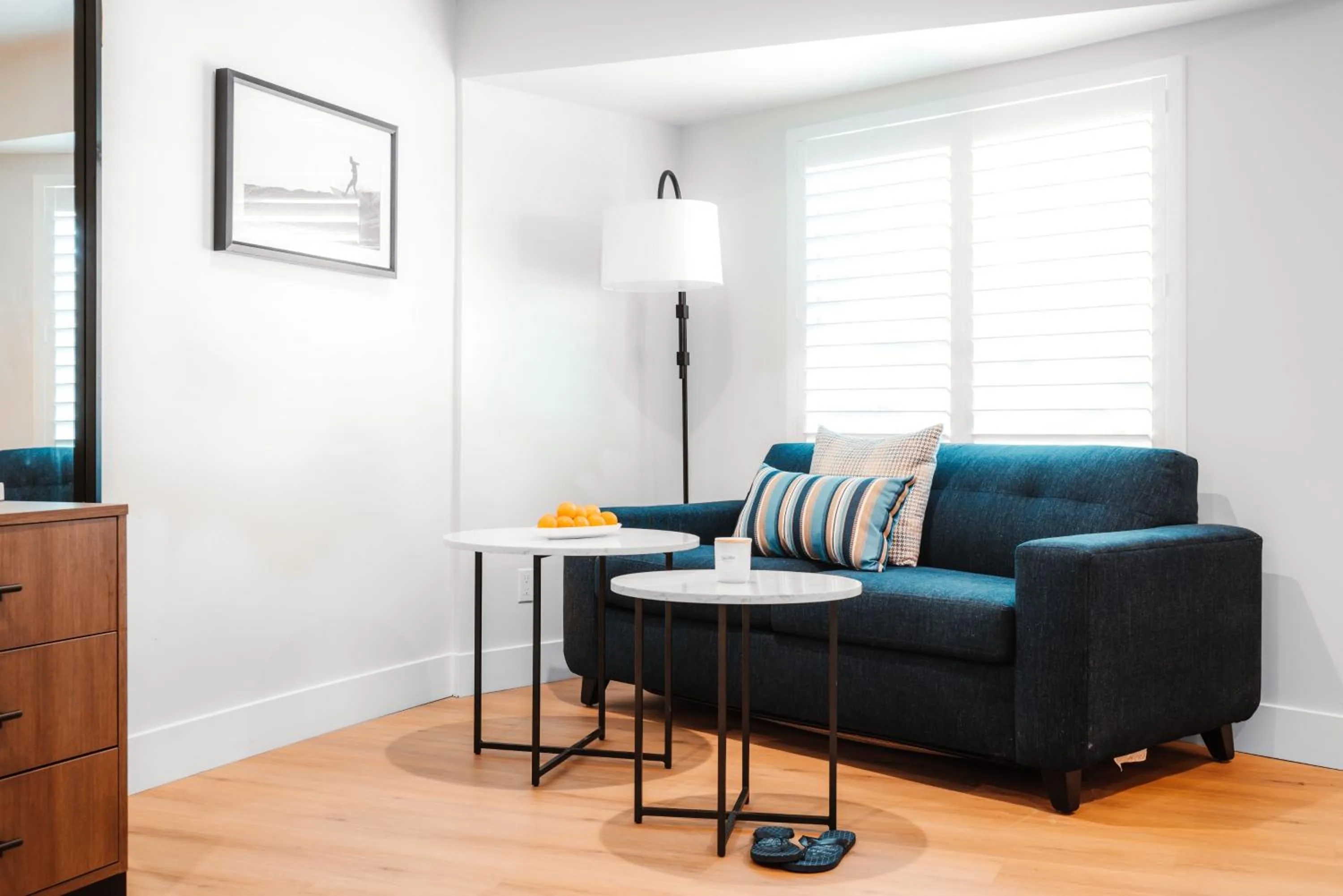 Seating area in Del Mar Beach Hotel