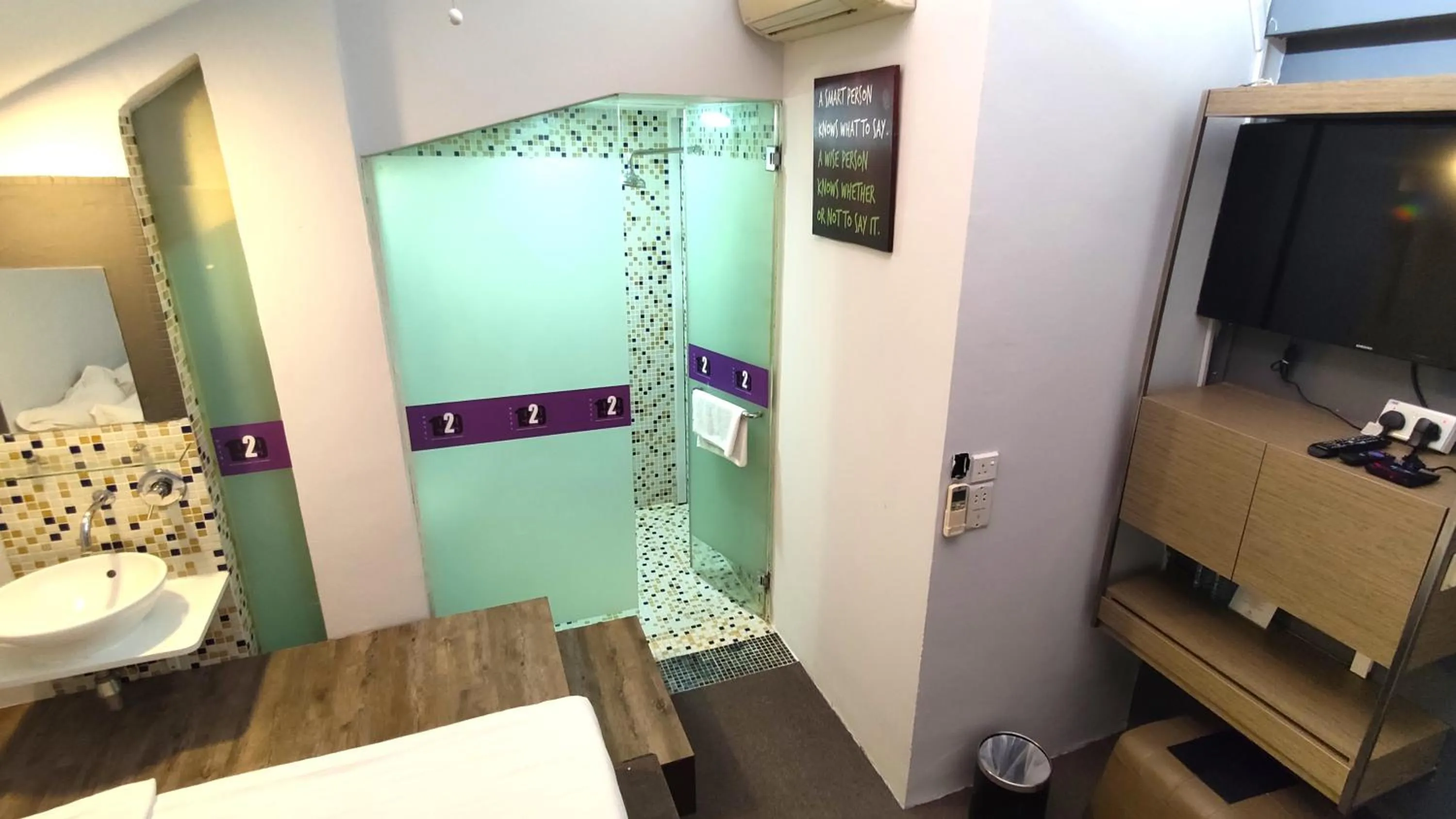 Bathroom in Hotel 1929