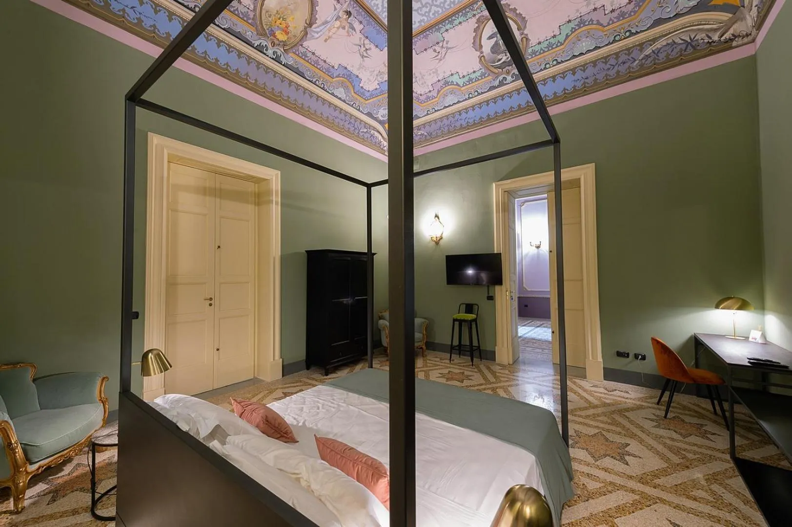 Photo of the whole room, Bed in Palazzo Francesco Grassi