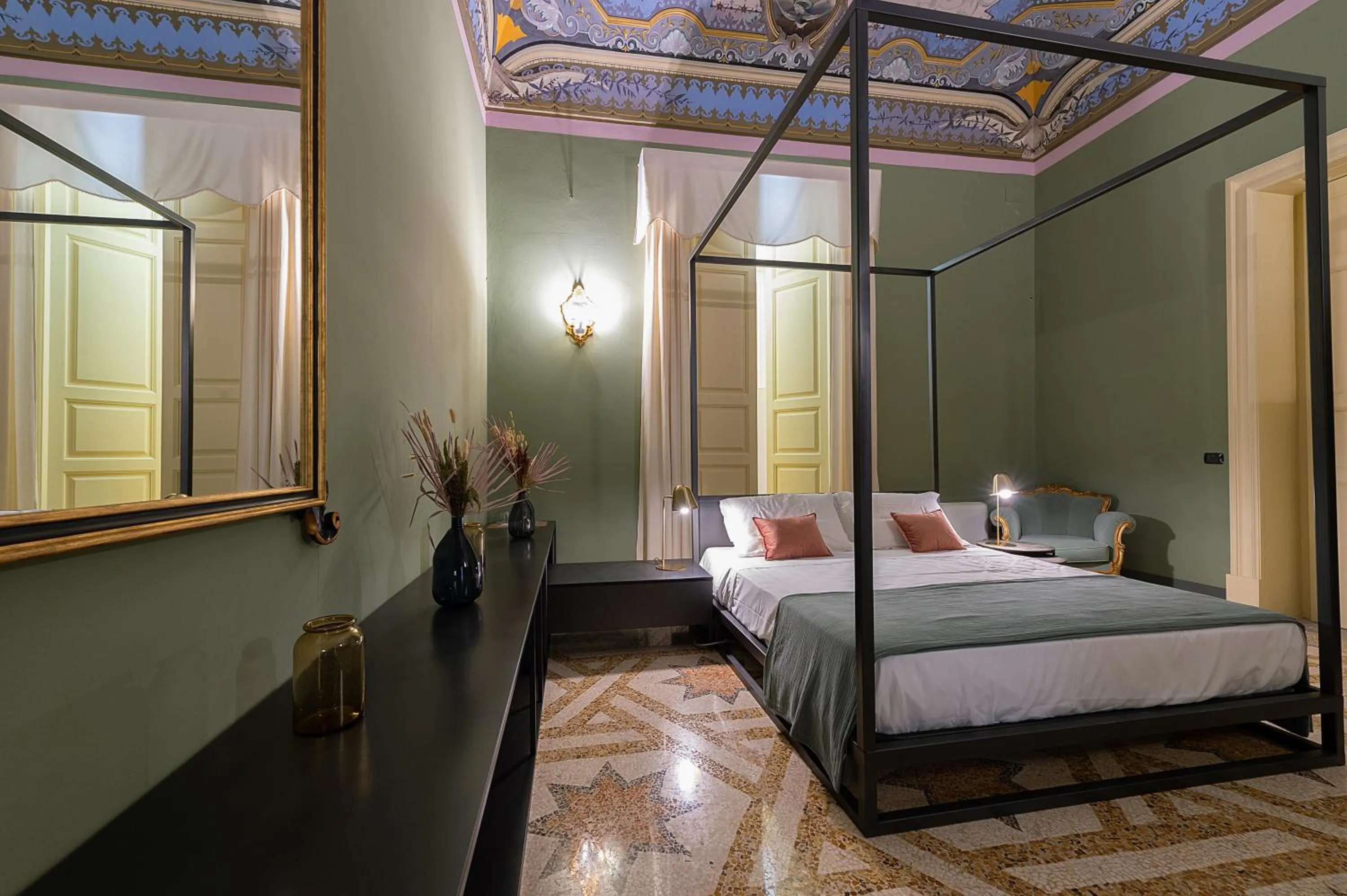 Photo of the whole room, Bed in Palazzo Francesco Grassi