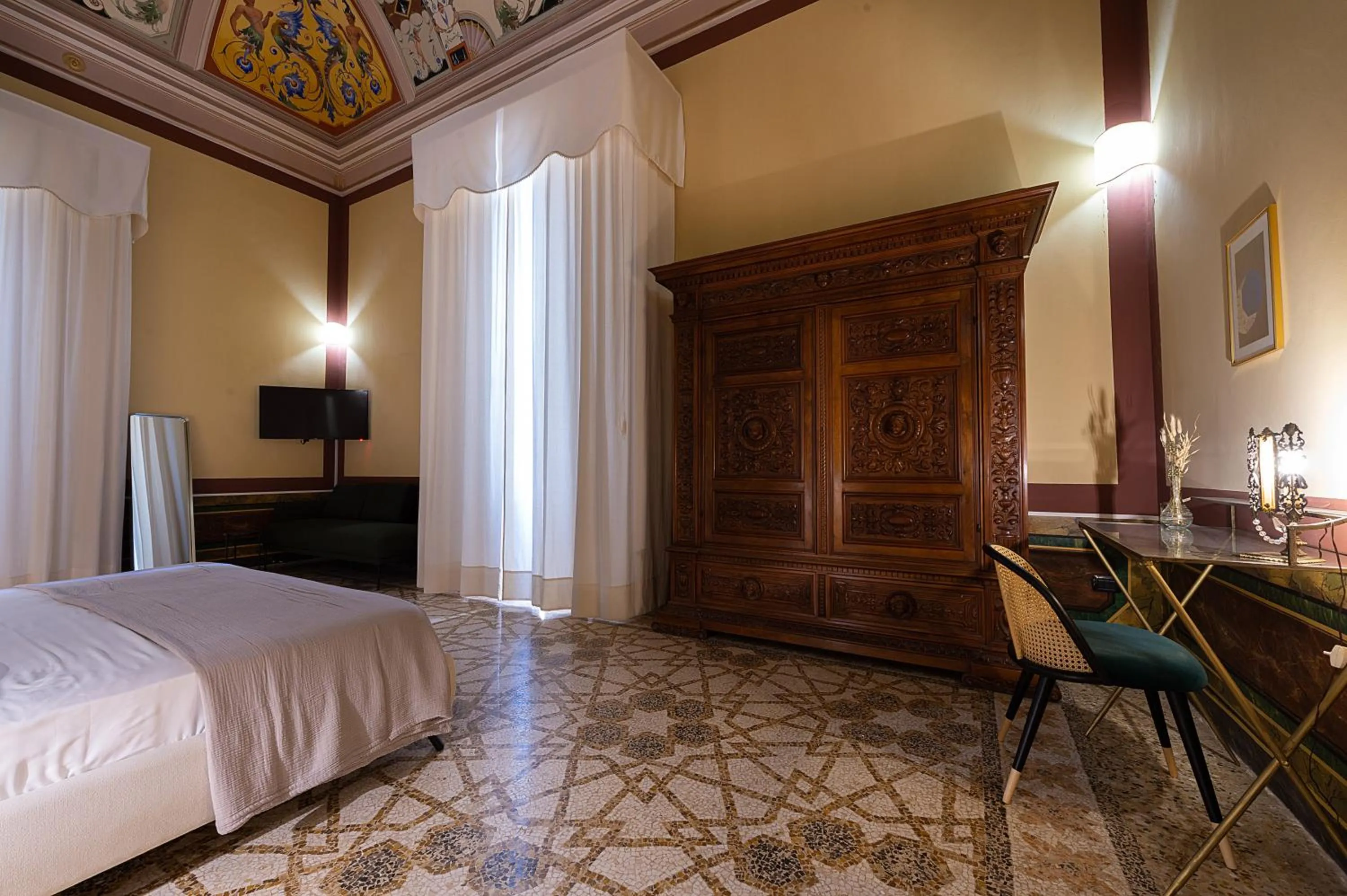 Photo of the whole room, Bed in Palazzo Francesco Grassi