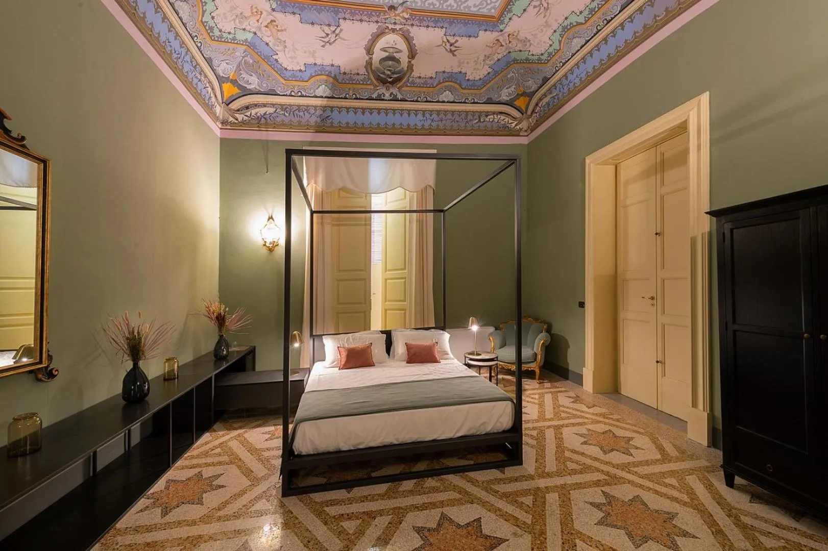 Photo of the whole room, Bed in Palazzo Francesco Grassi