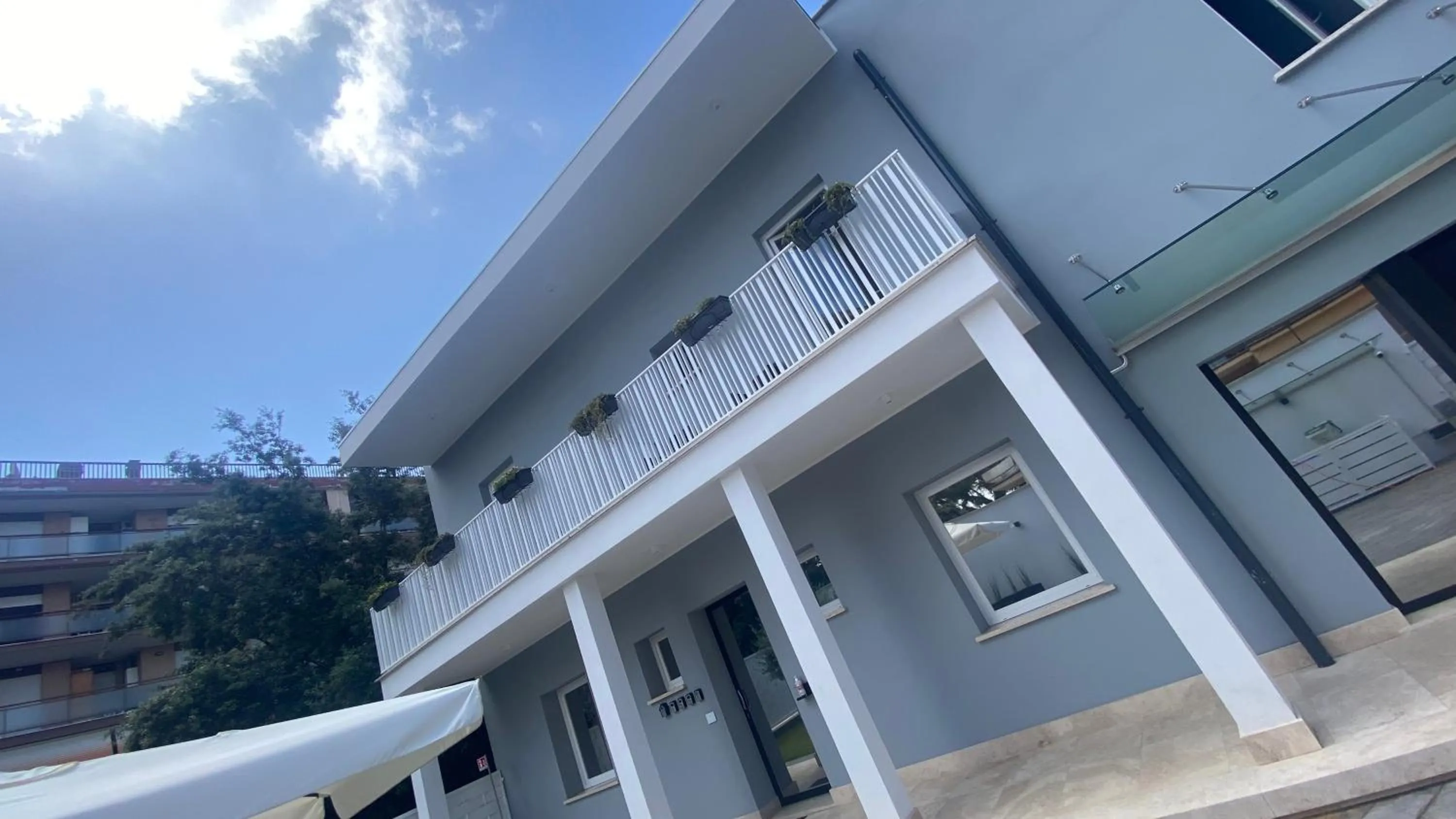 Grey House Guest House Luxury