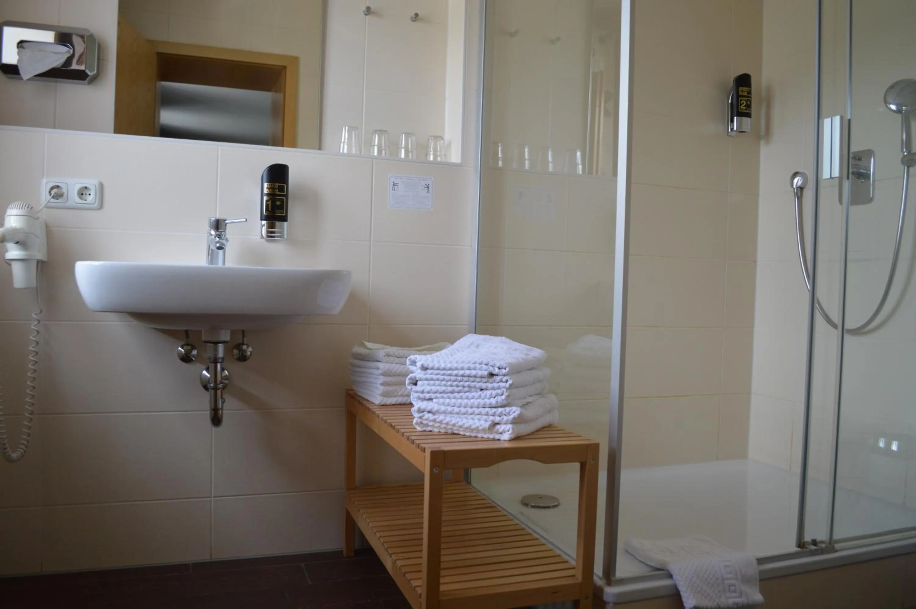 Photo of the whole room in Hotel Daimerwirt