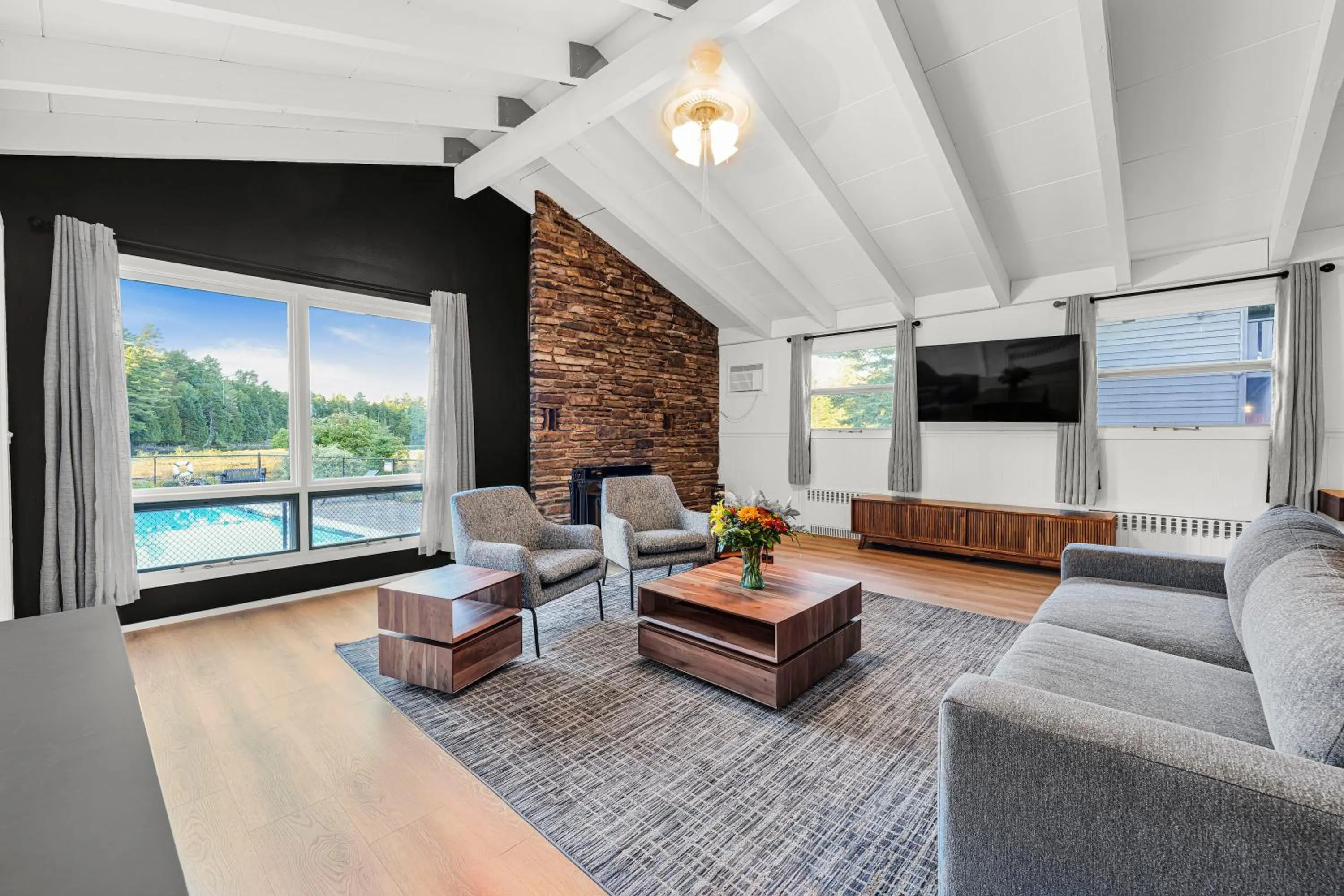 Living room in Placid Bay Hotel