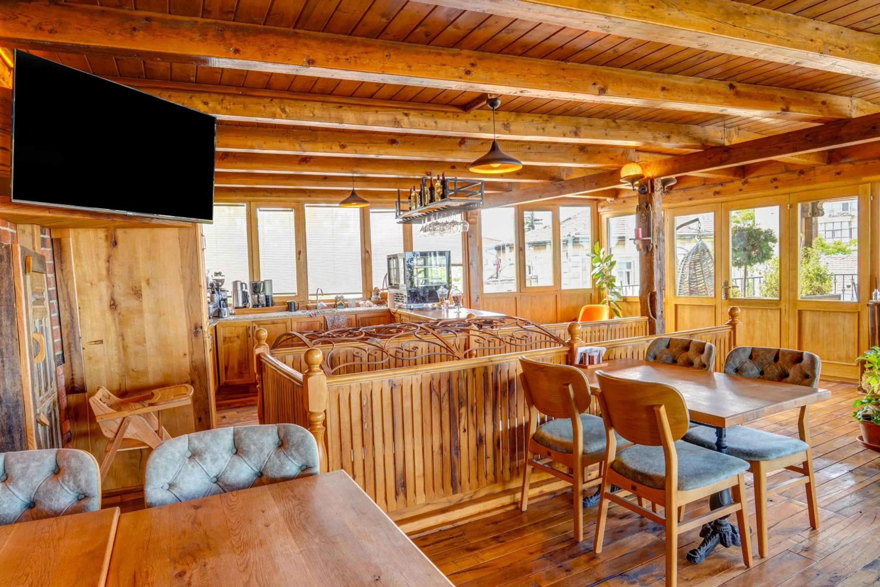 Restaurant/places to eat in Vasıl Cave Hotel