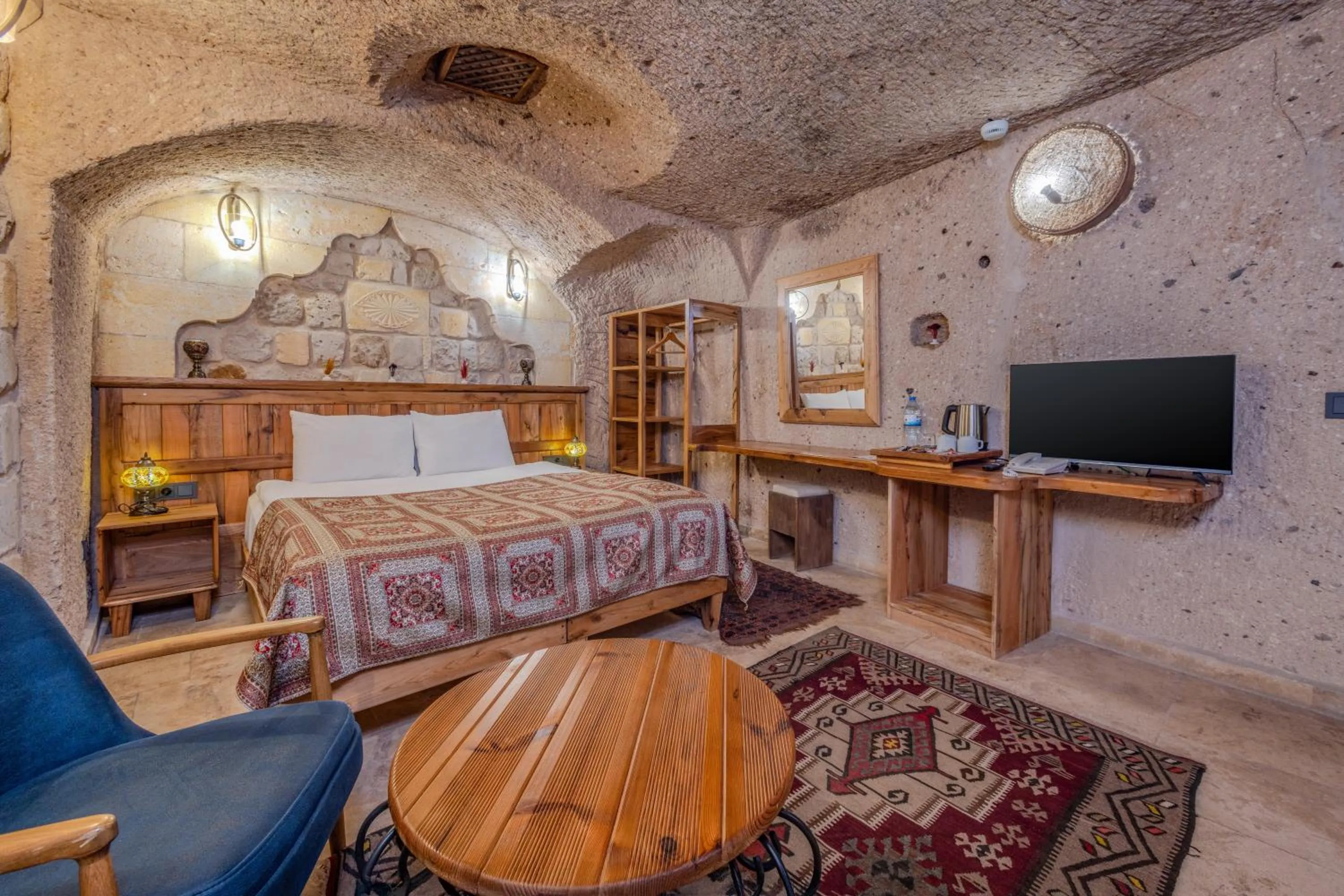 Bed in Vasıl Cave Hotel