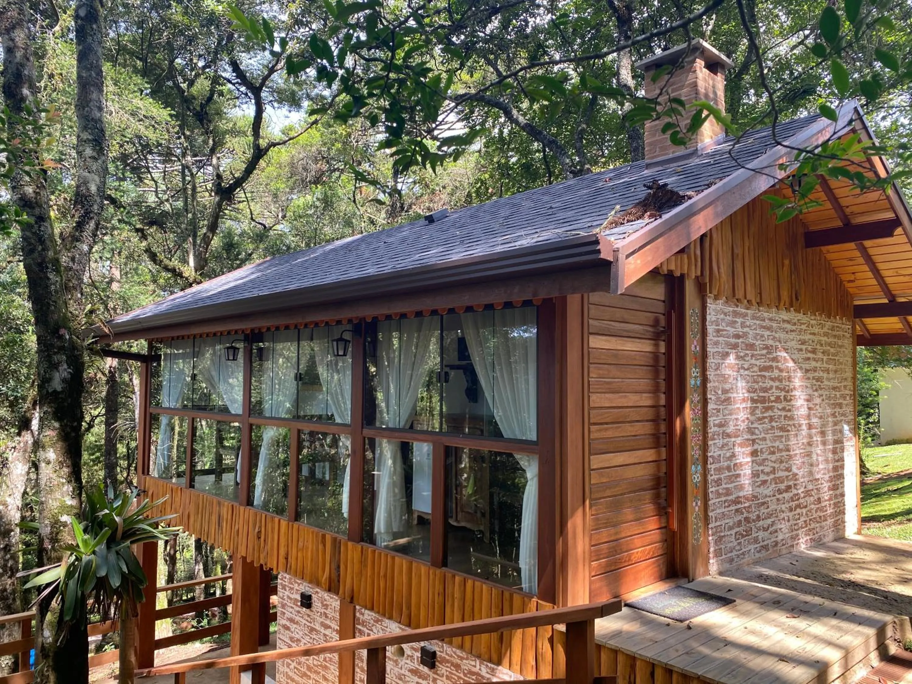 Facade/entrance in Estalagem Serra de Minas em Monte Verde
