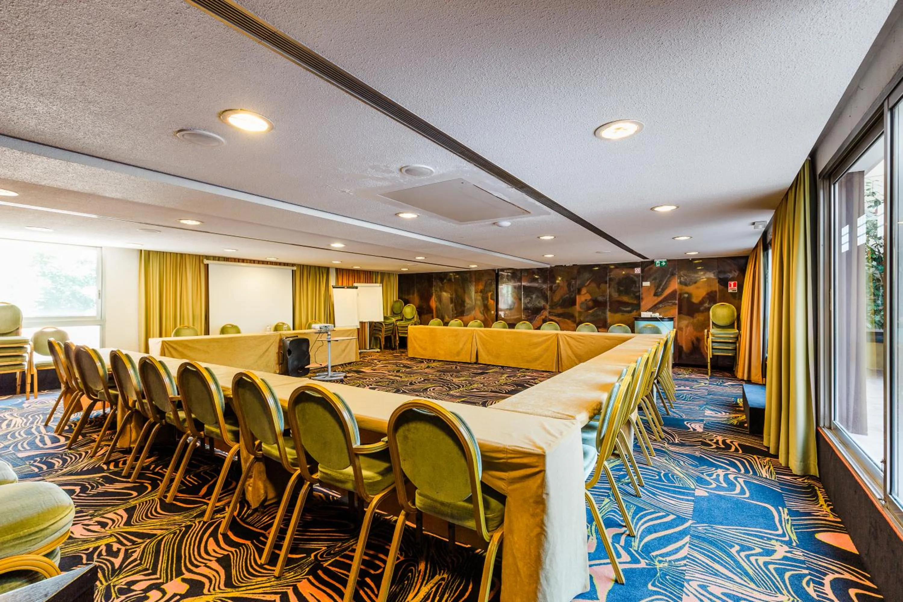 Seating area in Hôtel Hélios