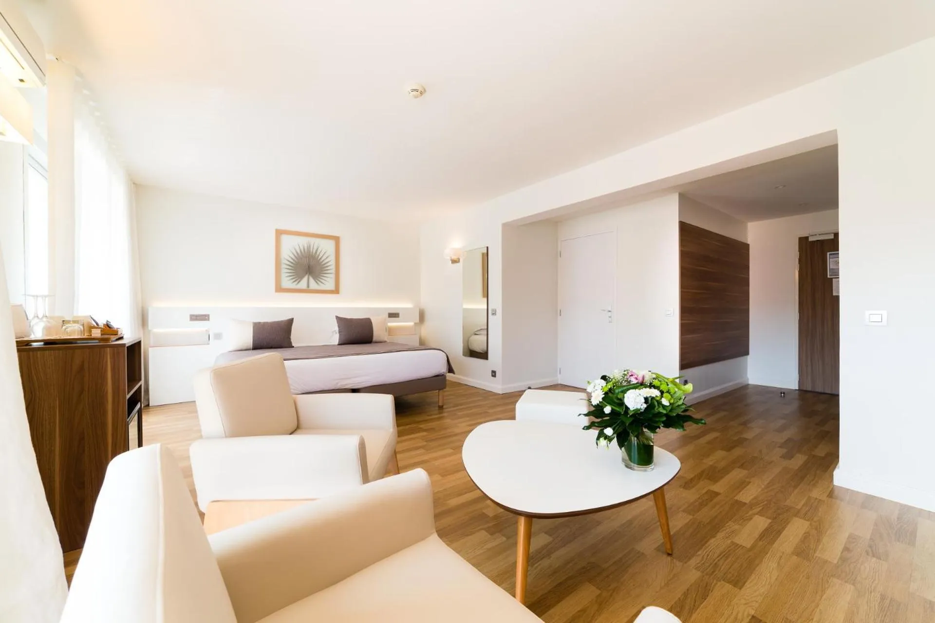 Bedroom, Bed in Hôtel Hélios