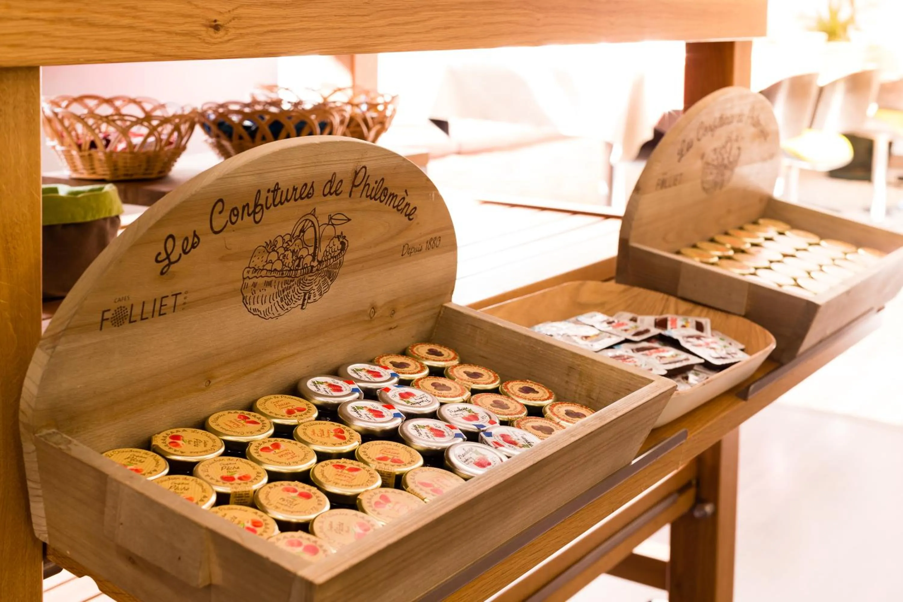 Breakfast in Hôtel Hélios