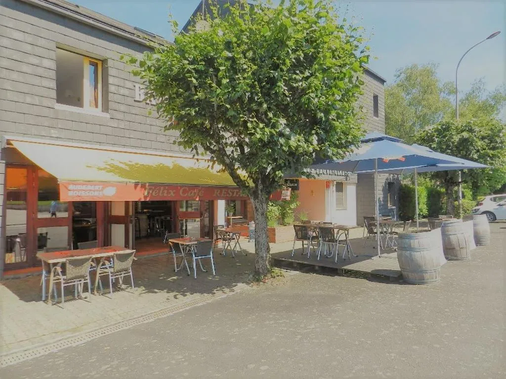 Property building in Logis Les Provinciales