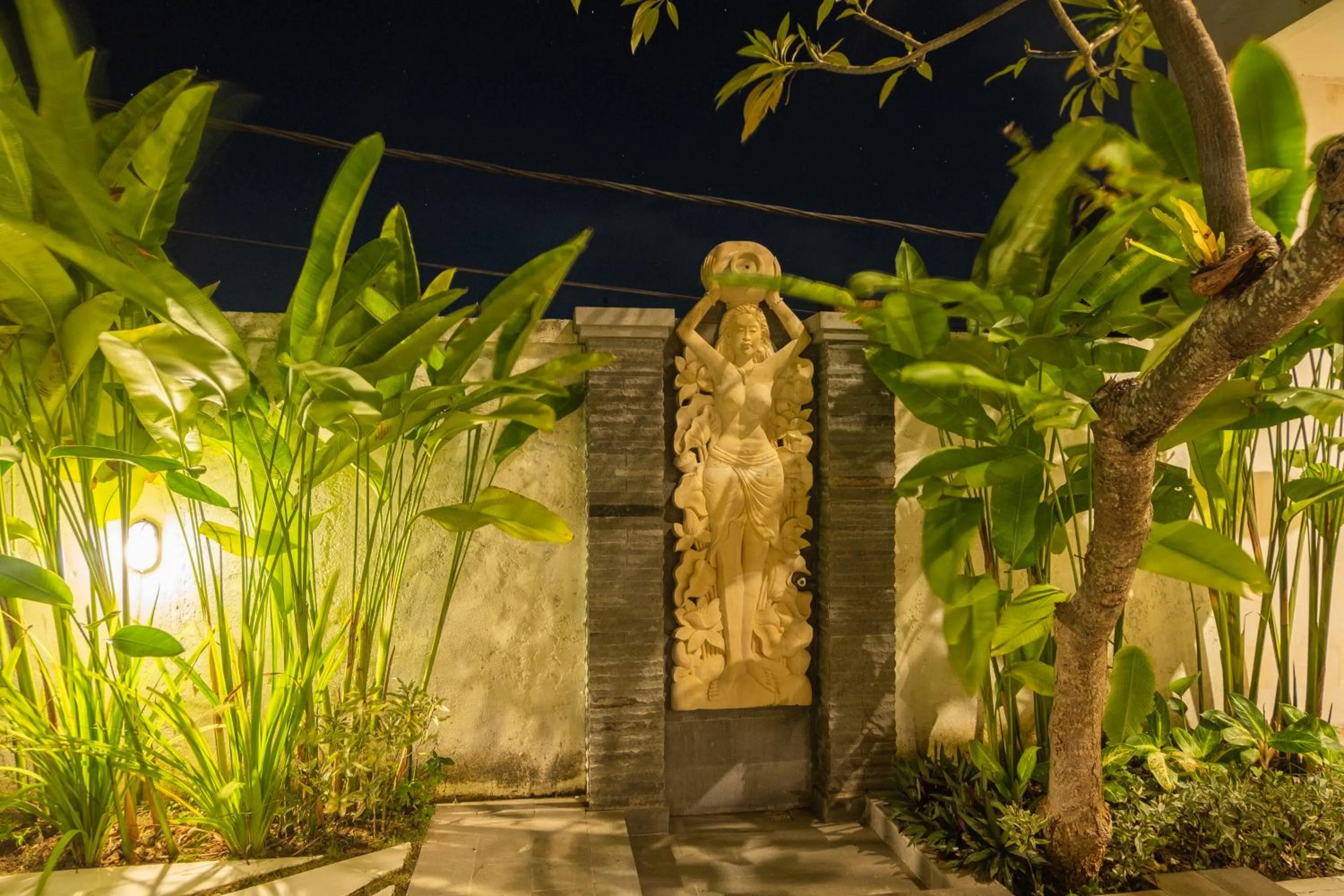 Shopping Area in Mupu Jana G.House Keramas