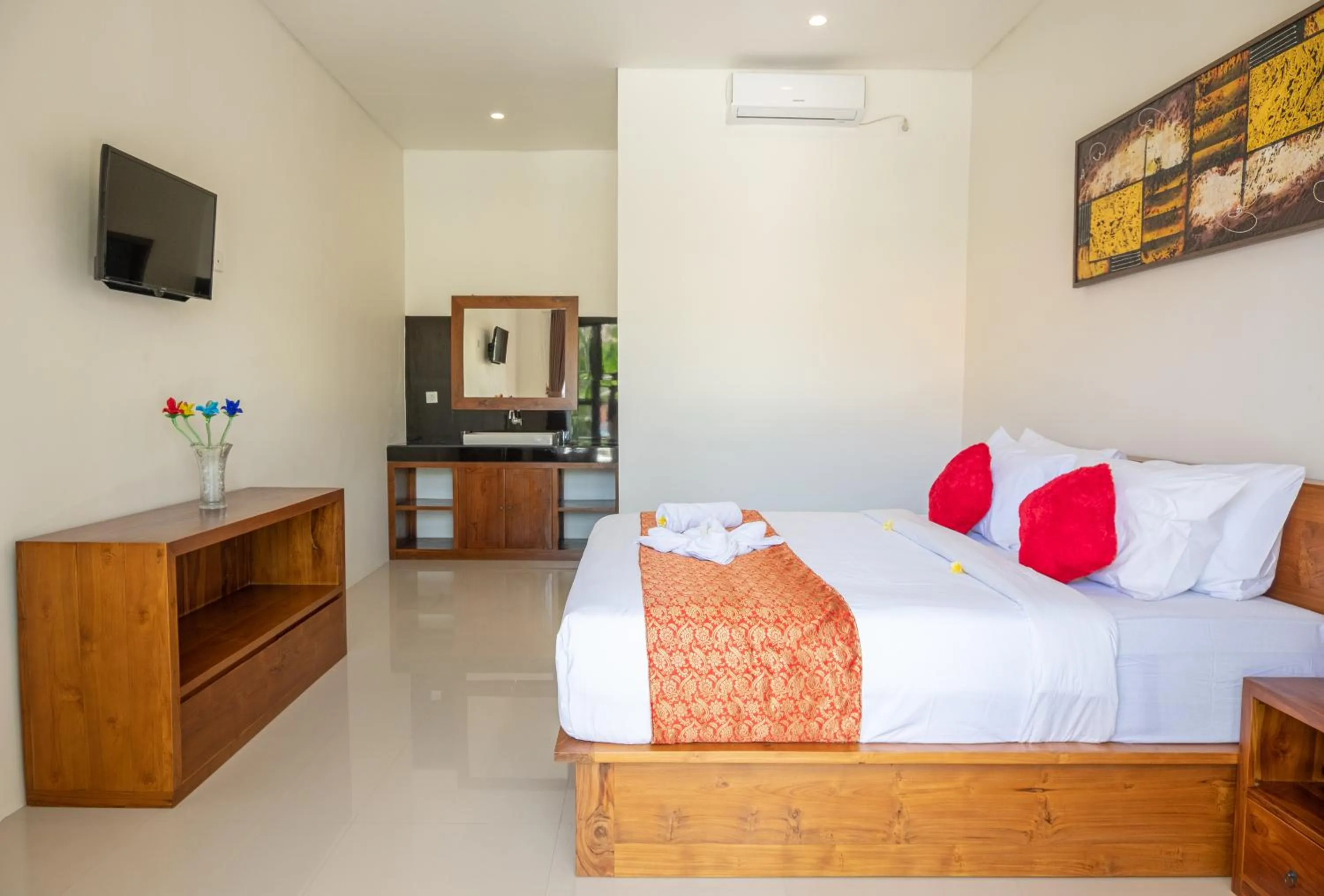 Bedroom, Bed in Mupu Jana G.House Keramas