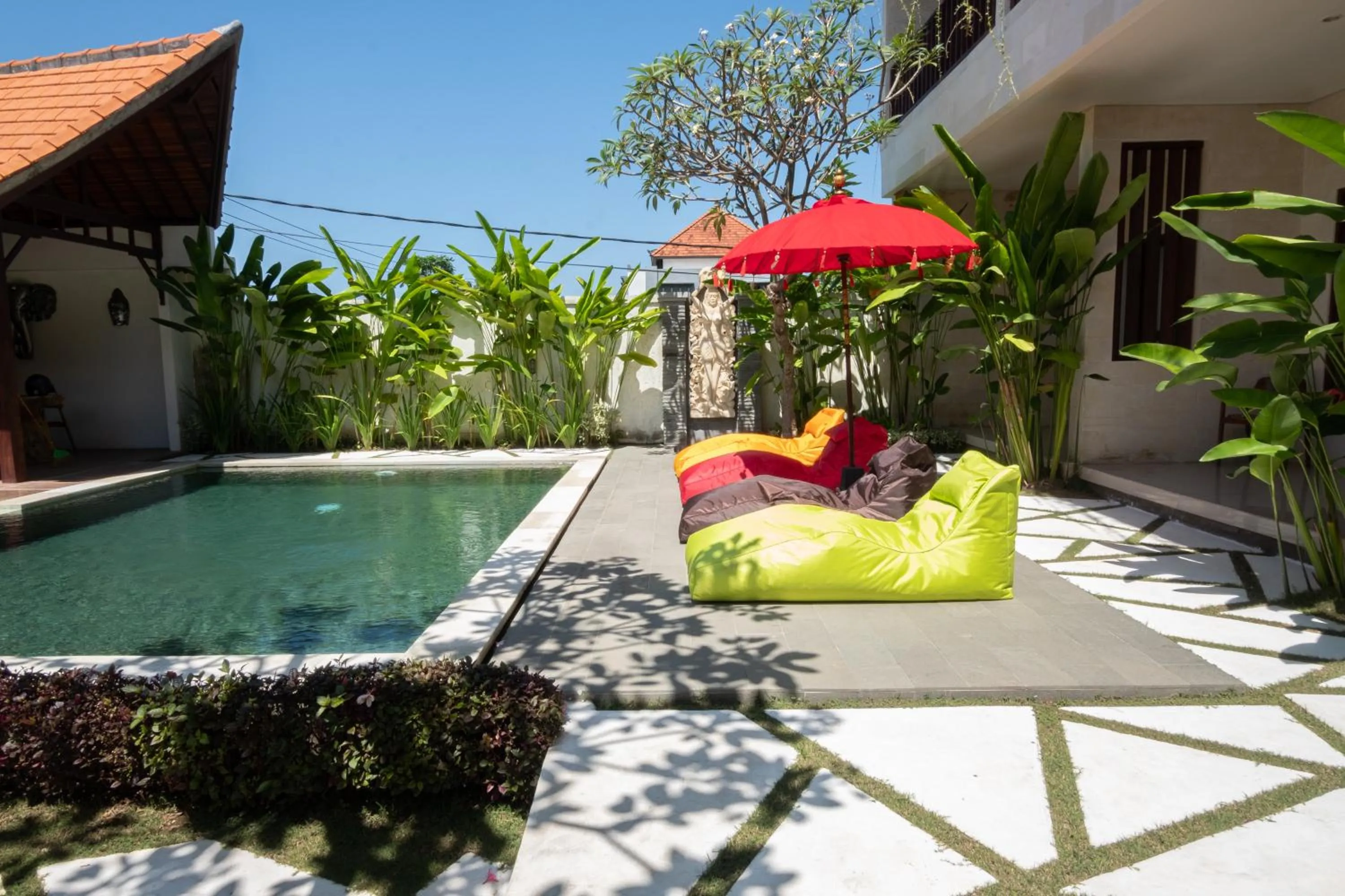 Swimming pool in Mupu Jana G.House Keramas