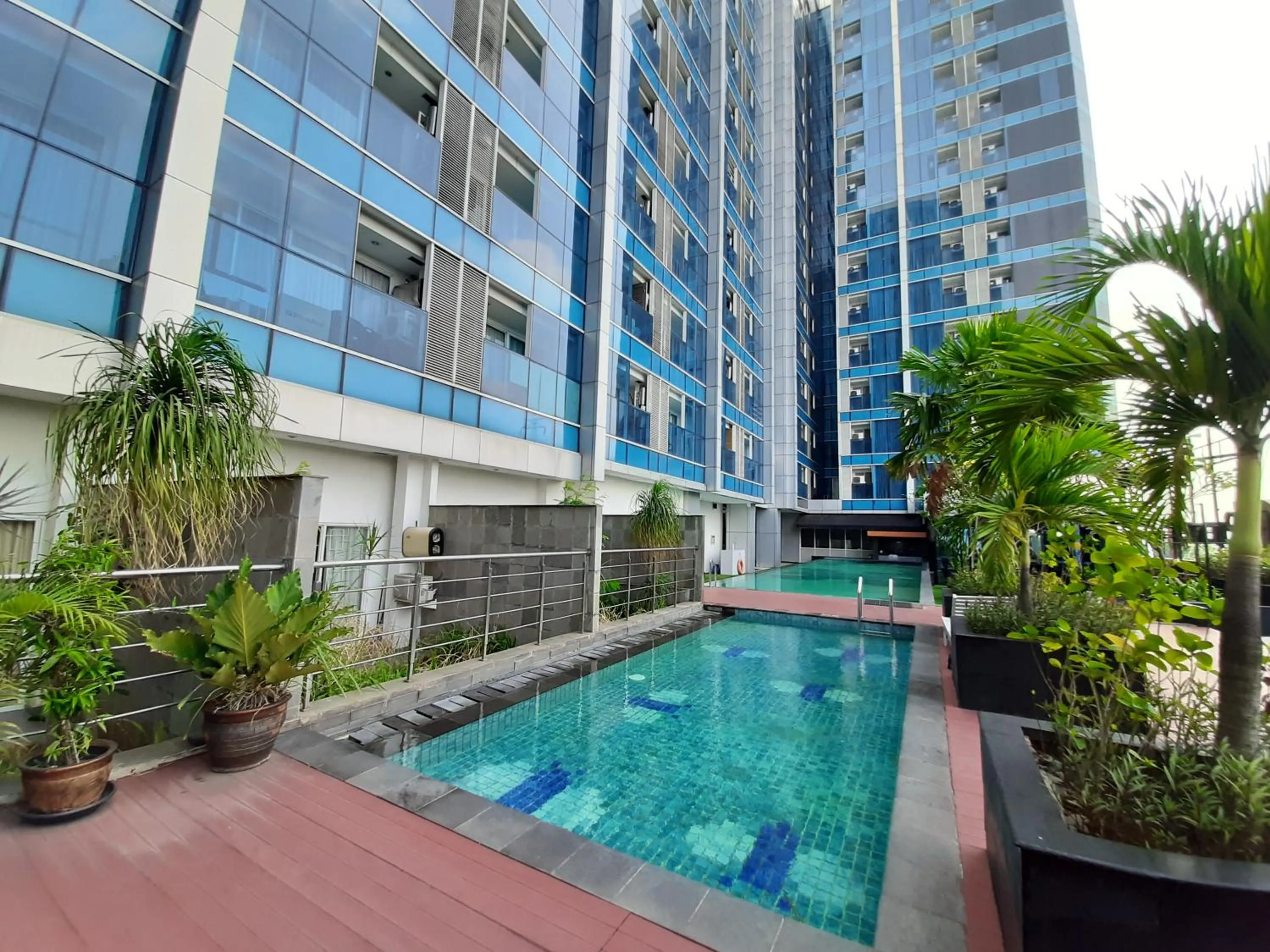 Swimming pool in Cozy Tamansari Hive Cawang by Bonzela Property