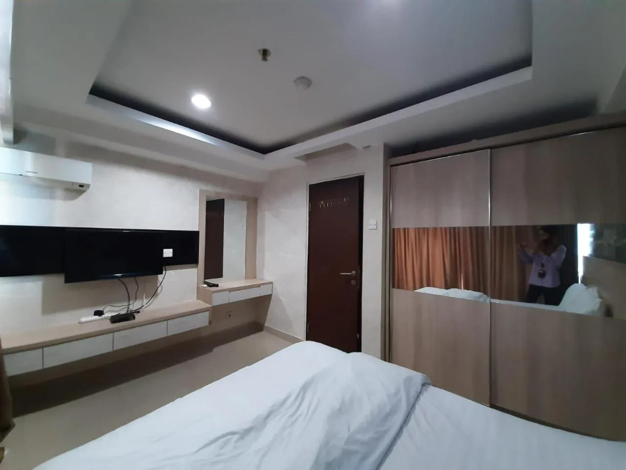 Bedroom, Bed in Cozy Tamansari Hive Cawang by Bonzela Property