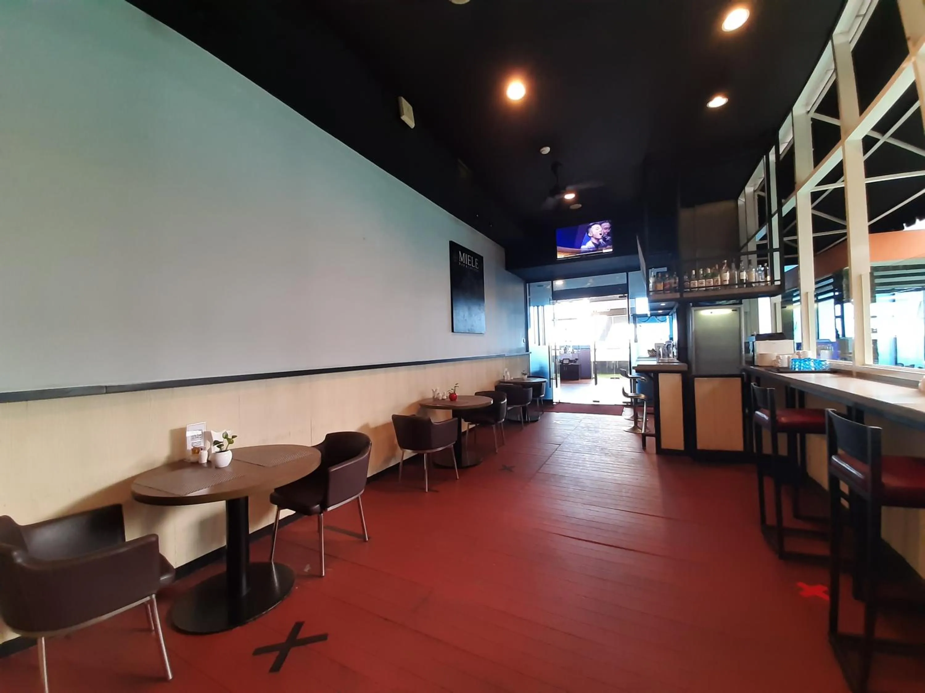 Restaurant/places to eat in Cozy Tamansari Hive Cawang by Bonzela Property