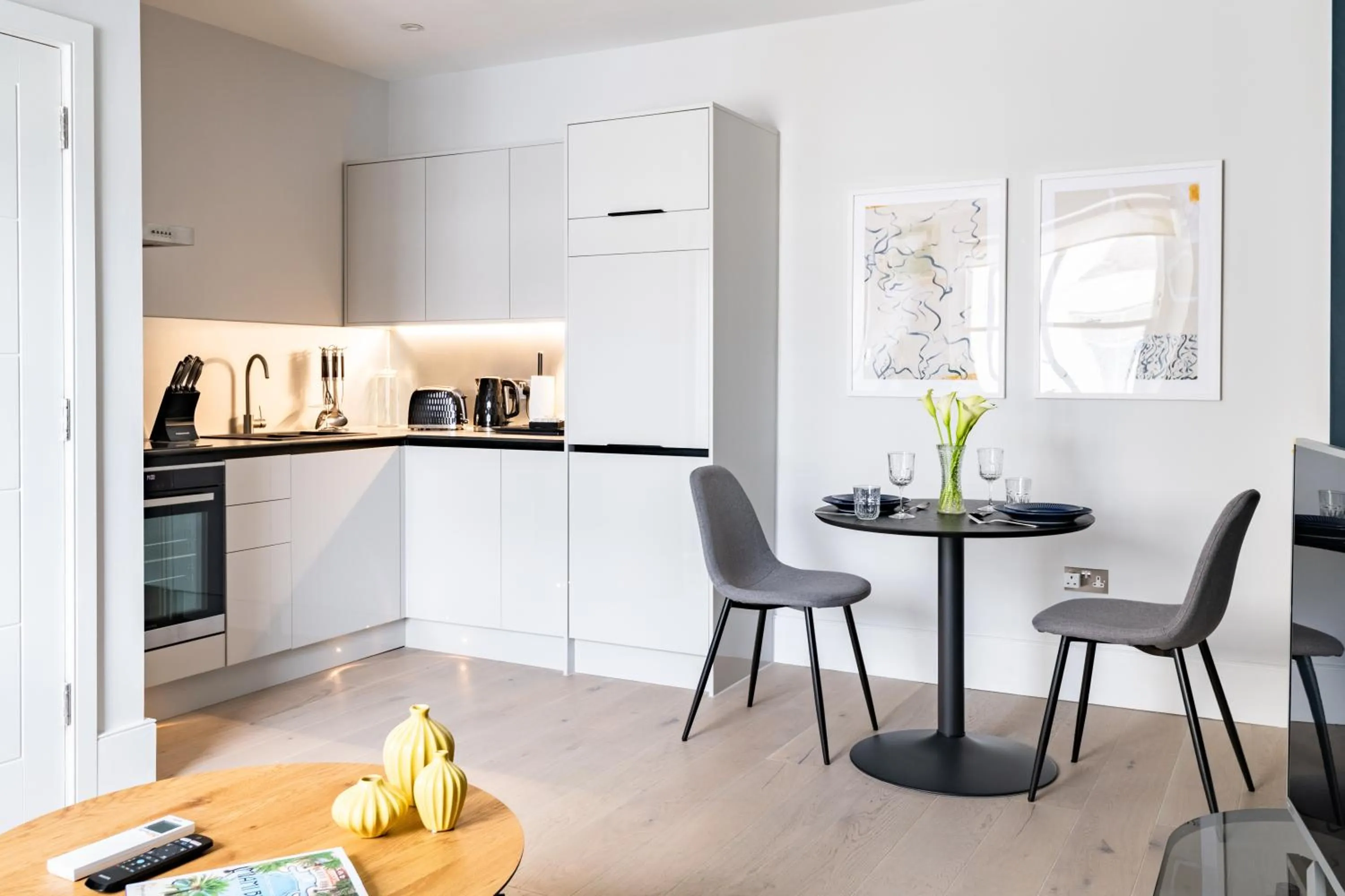 Dining area in No. 2 Queensberry Place by Stayo