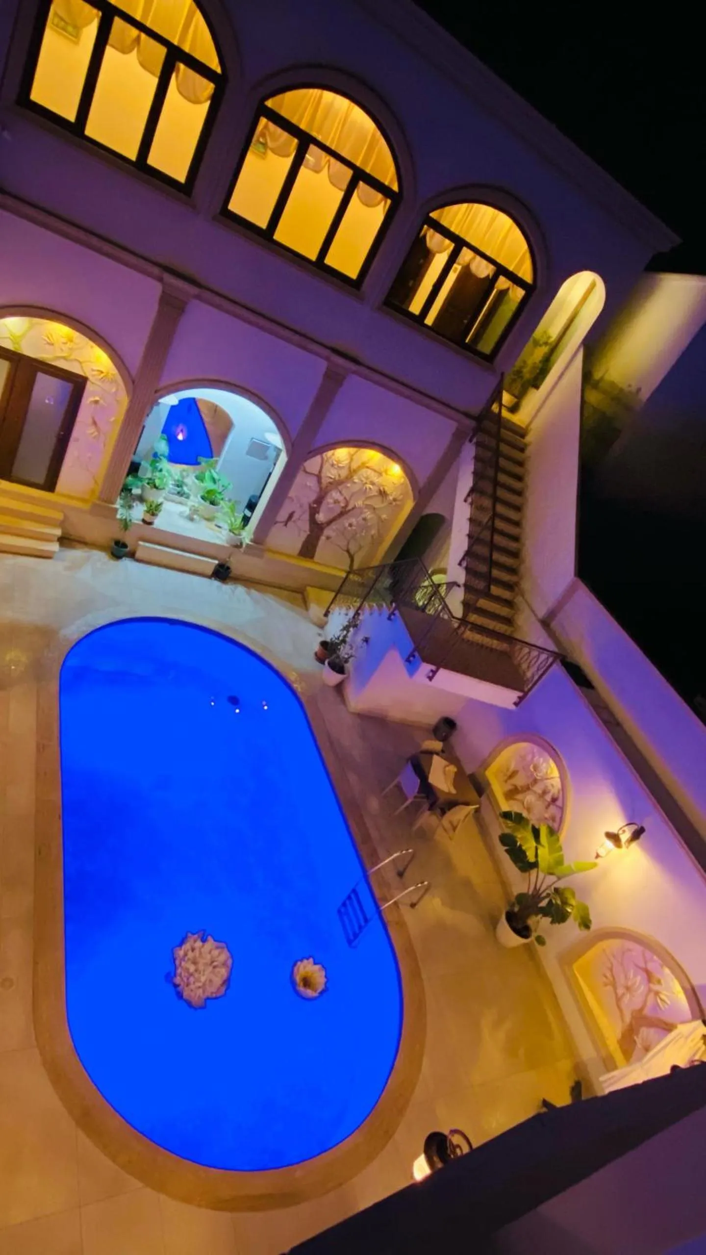 Swimming pool in SOFIA BOUTIQUE HOTEL