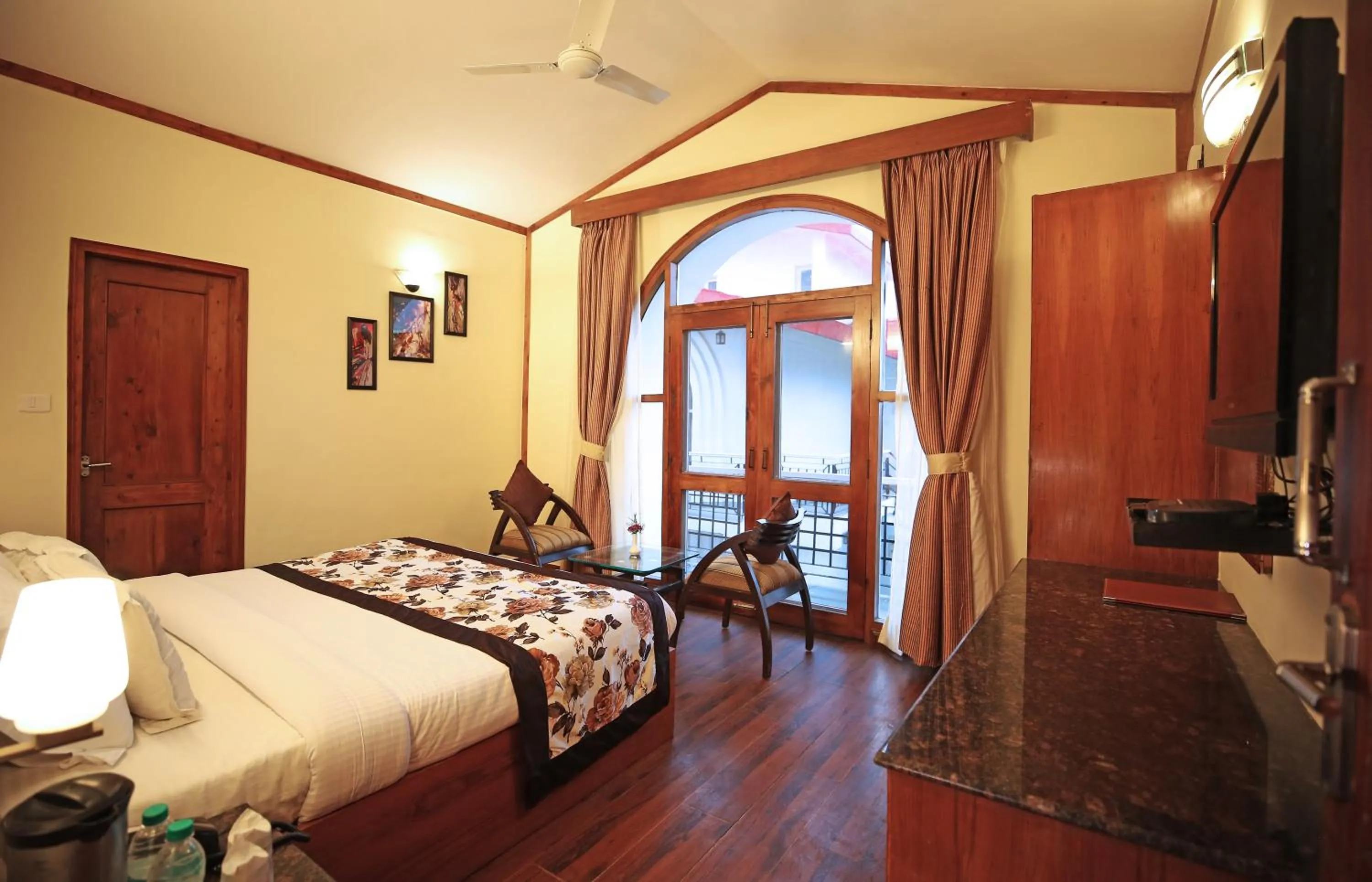 Bed in De Vivendi Resorts, Manali with 35000 Sqft Open Lawn