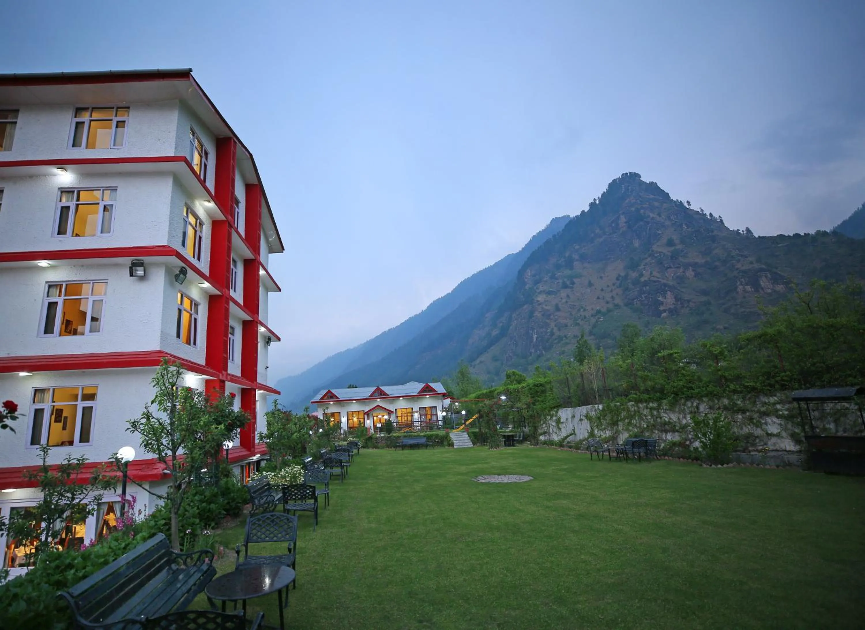 Property building in De Vivendi Resorts, Manali with 35000 Sqft Open Lawn