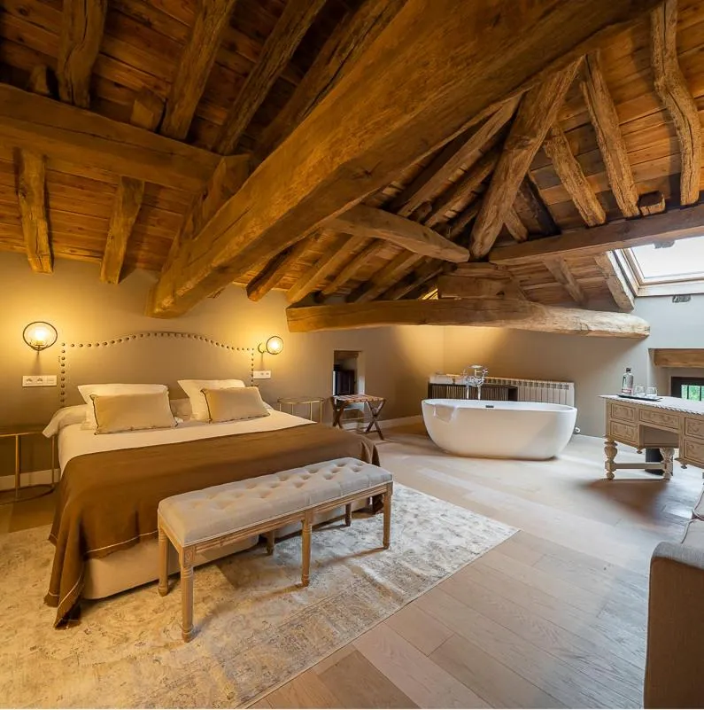 Bed in Hotel Palacio De Luko