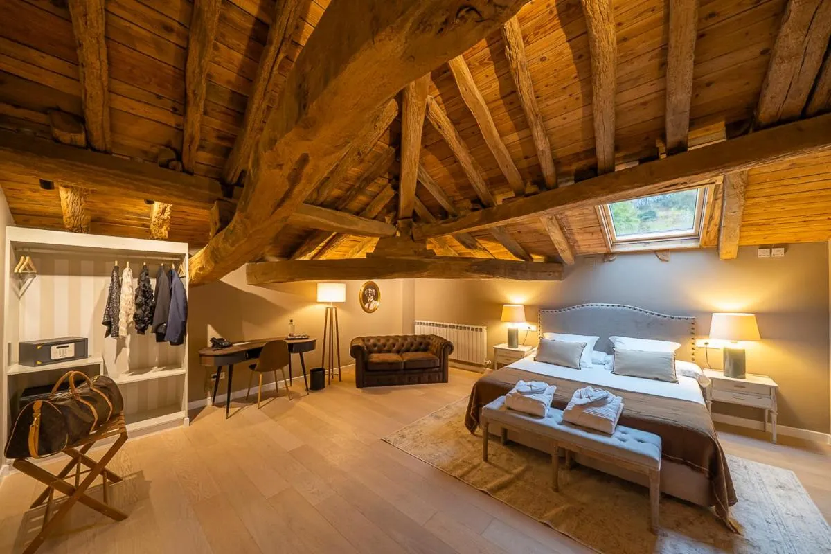 Bed in Hotel Palacio De Luko