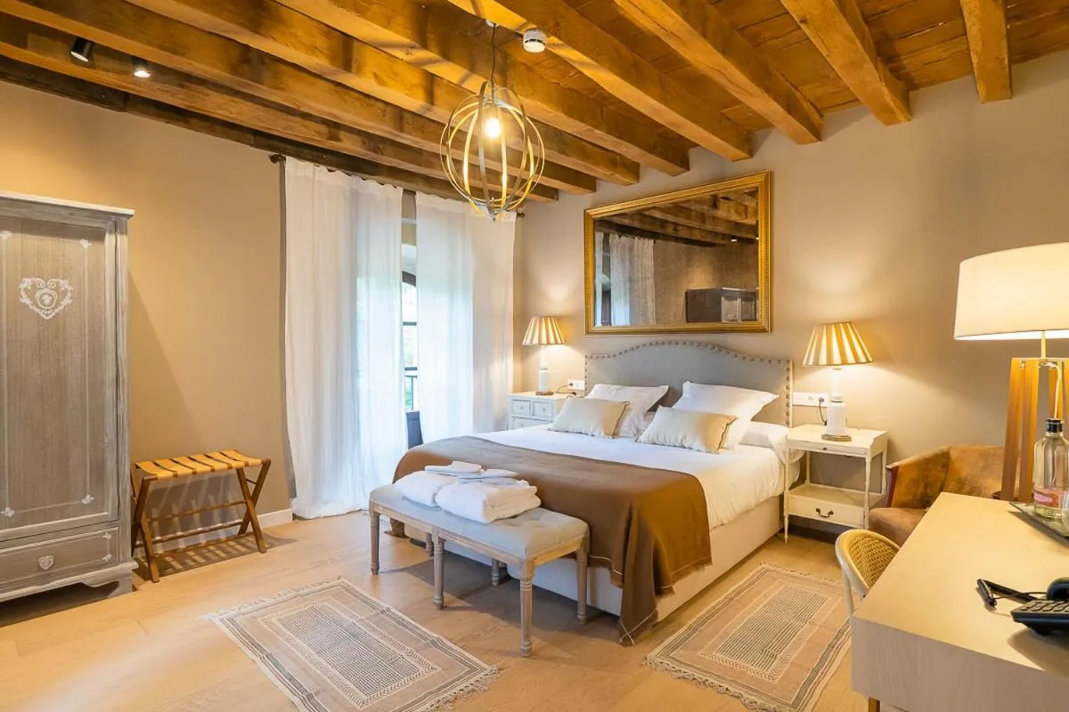 Bed in Hotel Palacio De Luko